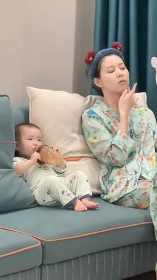 [🆕🇻🇳]  Kamidi Việt Nam – Sự lựa chọn hàng đầu của mẹ bầu Việt 🧑‍🧒❤️️👶⭐️ Mỗi người mỗi việc – Việc ai nấy làm. Muốn con tự lập mẹ cứ sắm bình KAMIDI nhé <3
#KAMIDI  #kamidivietnam #binhsua #binhsuatrieubeme
, shares-0✔️ , likes-1❤️️ , date-2024-06-30 19:01:12🇻🇳🇻🇳🇻🇳📰🆕