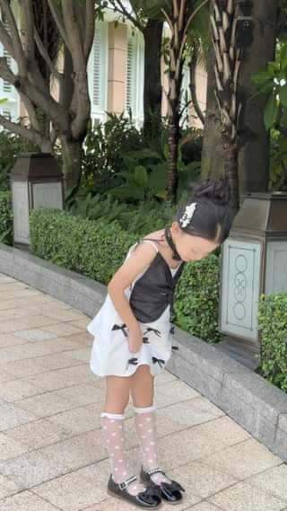 [🆕🇻🇳]  Homi baby house -Homi Baby House là thương hiêu đầm dạ hội , đầm công chúa cho bé tuổi từ 1-10 tuổi 🧑‍🧒❤️️👶⭐️ Tại sao lại xinhh như thế #homibabyhouse #damcongchua #vaychobe
, shares-0✔️ , likes-12❤️️ , date-2024-06-07 16:58:00🇻🇳🇻🇳🇻🇳📰🆕