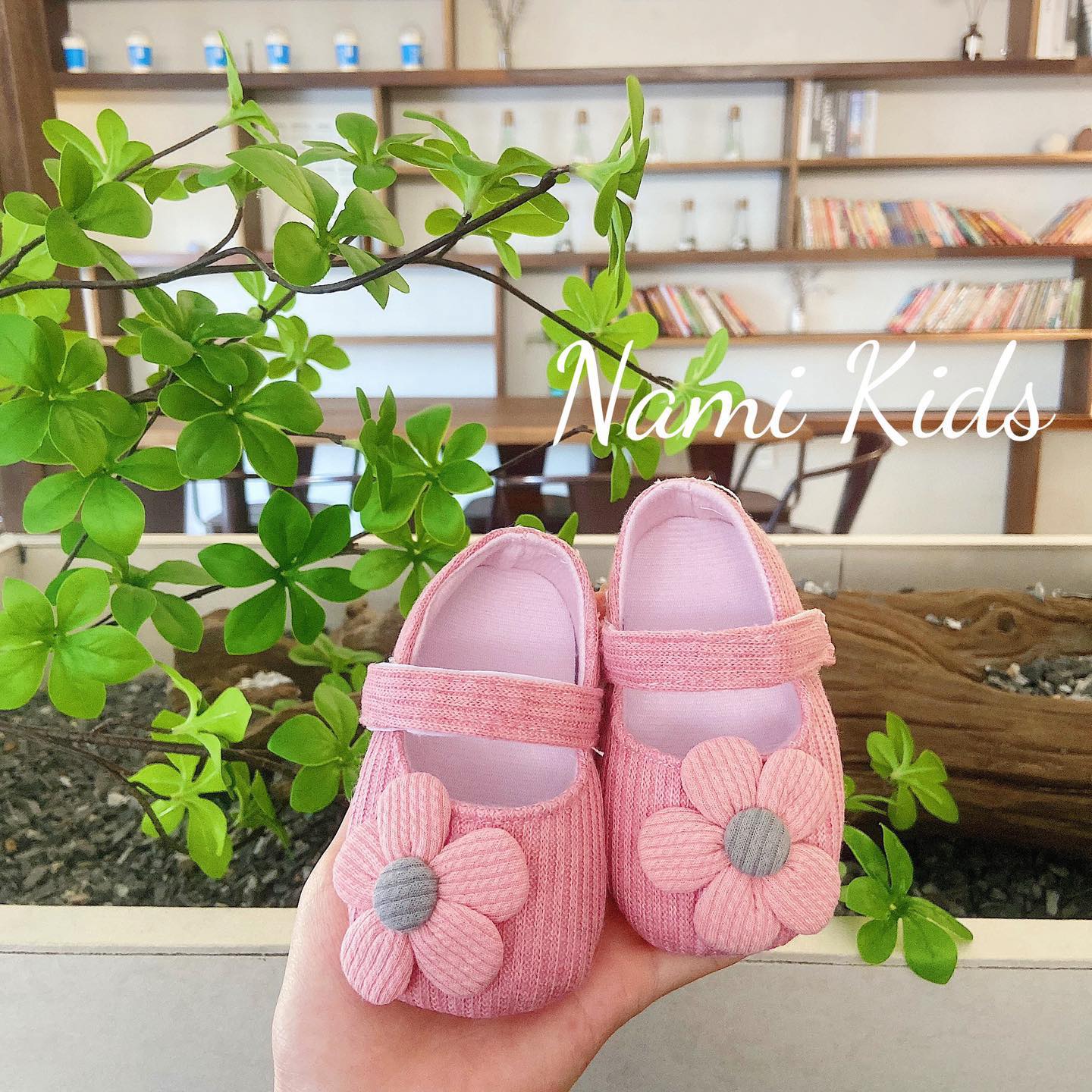 [🆕🇻🇳]  Nami Kids – Ở đây có đồ em bé dễ thương lắm nè 🧑‍🧒❤️️👶⭐️  Đến hẹn lại lên, summer đến rồi các chị ui, thấy giày hoa là thấy iu rồi nì
, shares-0✔️ , likes-8❤️️ , date-2024-05-25 22:41:38🇻🇳🇻🇳🇻🇳📰🆕
