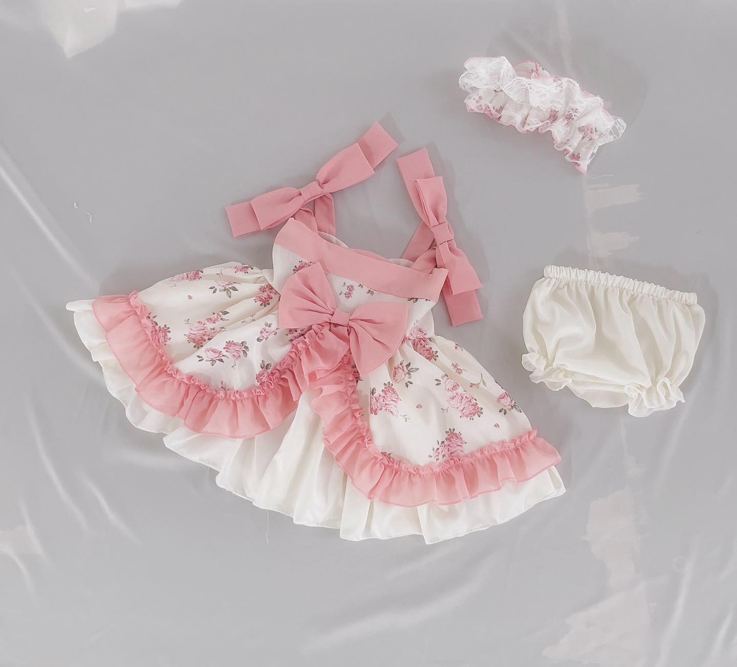 [🆕🇻🇳] Tiệm Sun – Quần áo đẹp cho bé – Bí mật của những em bé TỰ TIN – THẦN THÁI và HẠNH PHÚC � 🧑‍🧒❤️️👶⭐️ 𝑩𝒊̀𝒏𝒉 𝒏𝒂̀𝒚 đ𝒆̂̉ 𝒖𝒐̂́𝒏𝒈 𝒕𝒓𝒂̀
𝑯𝒐𝒂 𝒕𝒉𝒐̛𝒎 đ𝒆̂̉ 𝒏𝒈𝒂̆́𝒎 /-rose
𝑬𝒎 𝒍𝒂̀ đ𝒆̂̉ 𝒚𝒆̂𝒖
, shares-1✔️ , likes-10❤️️ , date-2024-05-20 16:58:01🇻🇳🇻🇳🇻🇳📰🆕