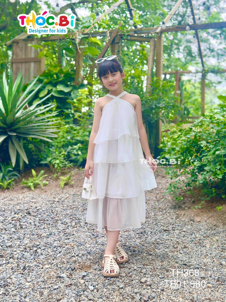 [🆕🇻🇳] Thóc.Bi Designer for kids  – Thiết kế & Thời trang 🧑‍🧒❤️️👶⭐️ Siêu phẩm maxi cho ngày hè mát mẻ lại còn xinh lung linh này
– Chất liệu tơ ánh nhẹ bay, lót thô boi mềm mịn thoáng mát không gây kích ứng da bé
– 5 màu  , shares-0✔️ , likes-9❤️️ , date-2024-05-23 14:18:39🇻🇳🇻🇳🇻🇳📰🆕