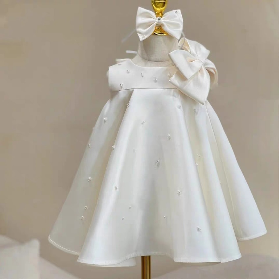 [🆕🇻🇳]  MMKID aims to bring kids the most high fashionable and high quality party design 🧑‍🧒❤️️👶⭐️ Baby Dress for little girls
Available now at MMKID
#vaycongchua #babygirldress #cutebabygirl #babyphotography #babydress #princessdresses, shares-2✔️ , likes-39❤️️ , date-2024-06-02 04:35:51🇻🇳🇻🇳🇻🇳📰🆕