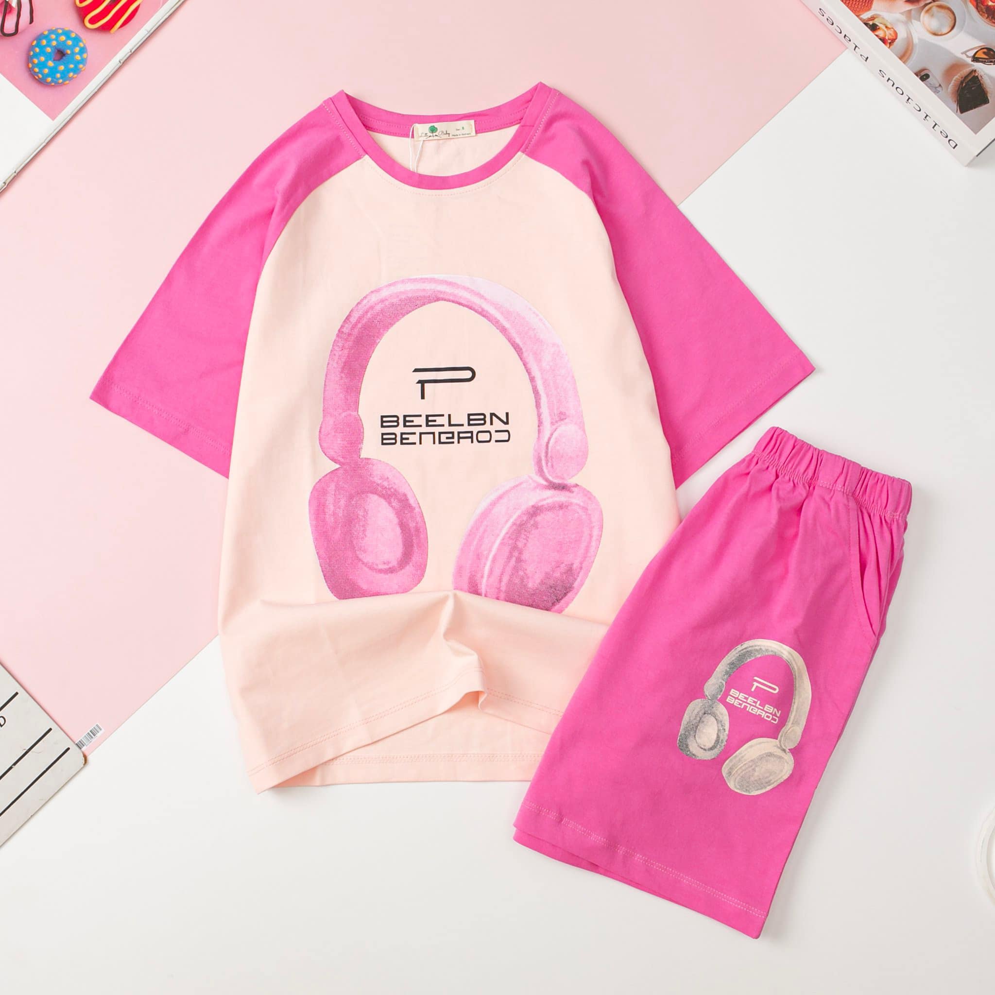 [🆕🇻🇳] LITIBABY Hồ Chí Minh 😎❤️️⭐️  Bộ áo phông quần đùi cho các bé gái
Chất cotton chính phẩm co giãn 4 chiều đanh mịnnn mát rượi, vải mềm thấm hút mồ hôi cực kì luôn ạ  Phom size cho Mum  , shares-0✔️ , likes-20❤️️ , date-2024-06-03 22:33:48🇻🇳🇻🇳🇻🇳📰🆕