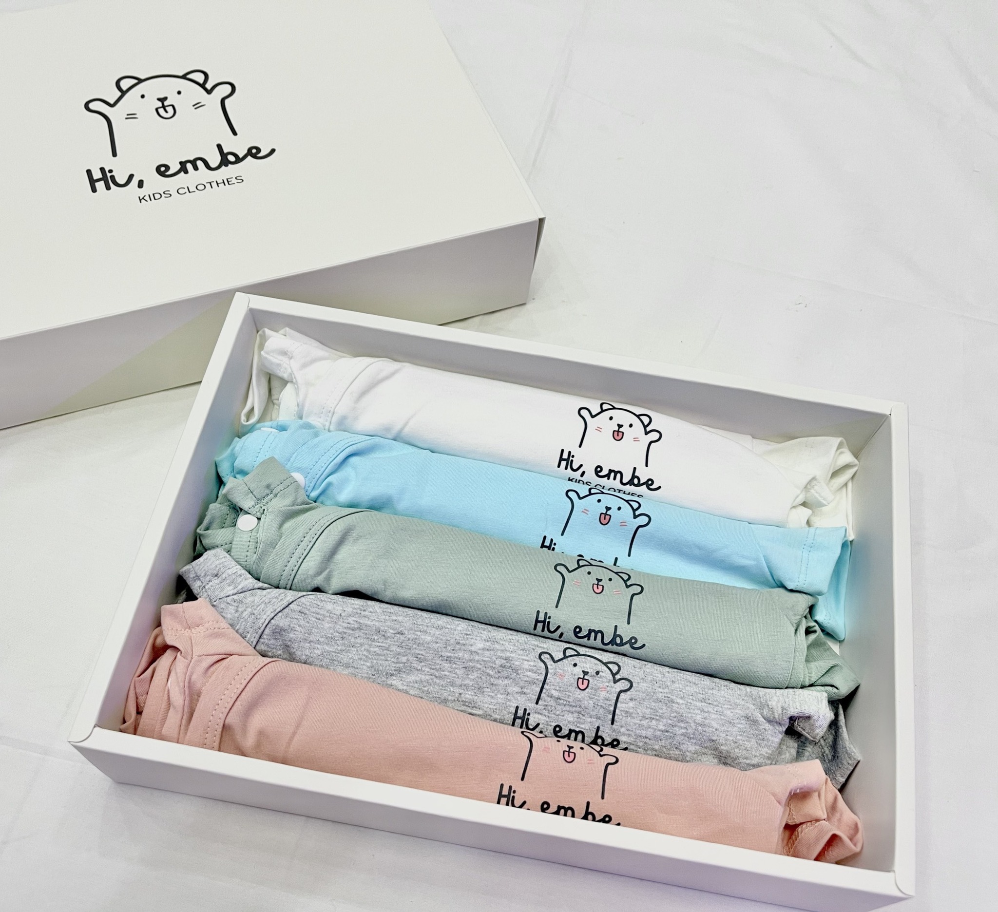 [🆕🇻🇳] Hi, embe –  Cửa hàng quần áo sơ sinh & trẻ em – Say “Hi” & Be a happy child with us :) 🧑‍🧒❤️️👶⭐️ Sắc màu của mùa hè
Set body cộc vẫn đang có chương trình mua 4 tặng 1, mẹ đừng bỏ lỡ nhé ạ
, shares-0✔️ , likes-5❤️️ , date-2024-06-13 01:00:27🇻🇳🇻🇳🇻🇳📰🆕