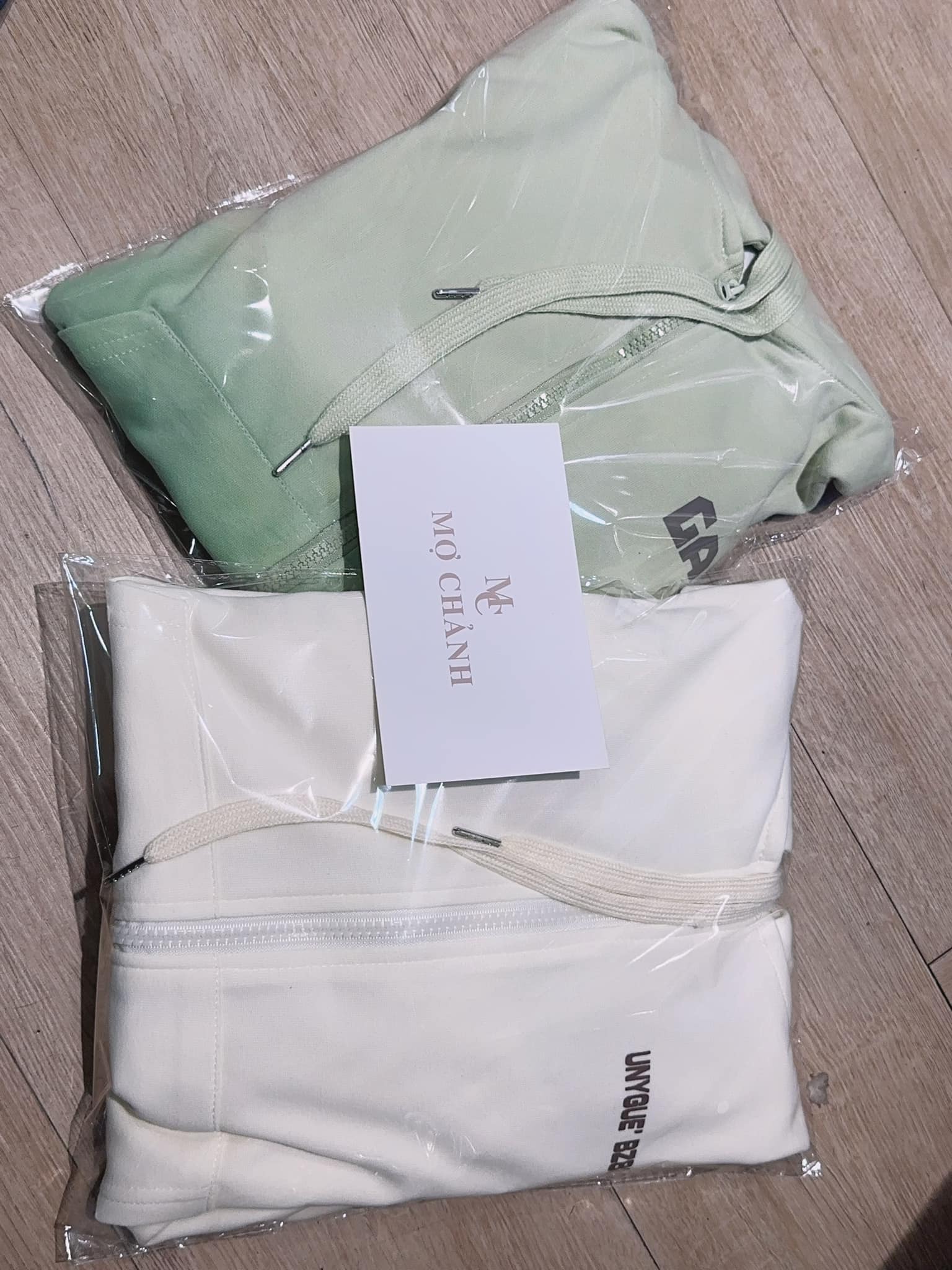 [🆕🇻🇳]  MỢ CHẢNH KIDS – LUXURY FASHION FOR KIDS 🧑‍🧒❤️️👶⭐️  Mịn màng êm ái thiệt nha  là thiệt !! không phải ảnh chỉnh sửa để nó được vậy   sz 100->> 140
, shares-0✔️ , likes-3❤️️ , date-2024-06-07 21:49:22🇻🇳🇻🇳🇻🇳📰🆕