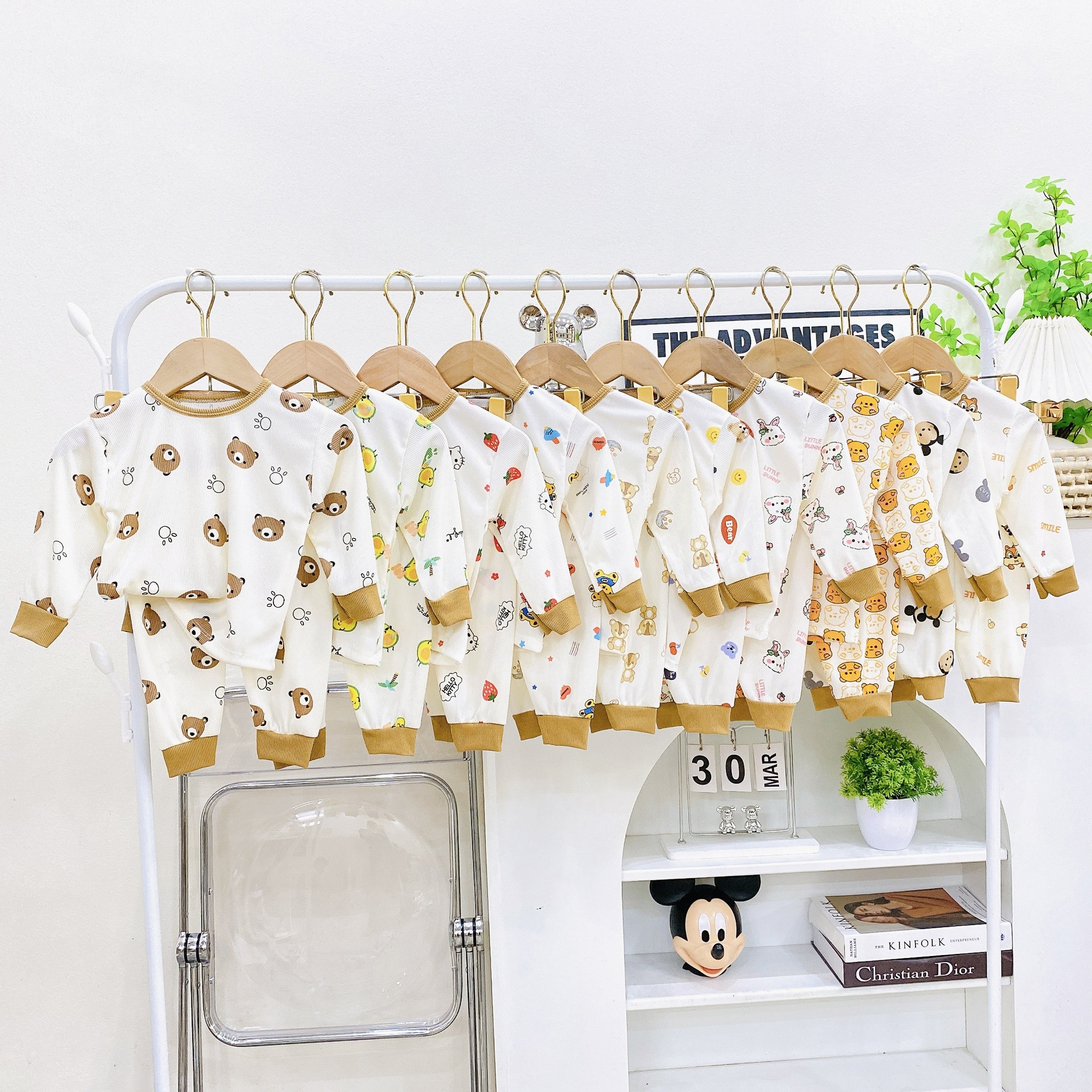 [🆕🇻🇳] NEO – Thời Trang Bé Cao Cấp – Thiết kế, sản xuất và phân phối thời trang trẻ em cao cấp 🧑‍🧒❤️️👶⭐️ GIẢM 45% CHỈ CÒN CHỈ #35K/1 Bộ Tăm Lạnh full size: 3-18kg
Combo 10 bộ = 350k/10 bộ + Miễn Ship
Combo 7 bộ = 250k/7 bộ + Miễn Ship
Combo 5 bộ = 205k/5 bộ , shares-0✔️ , likes-39❤️️ , date-2024-06-08 10:37:39🇻🇳🇻🇳🇻🇳📰🆕