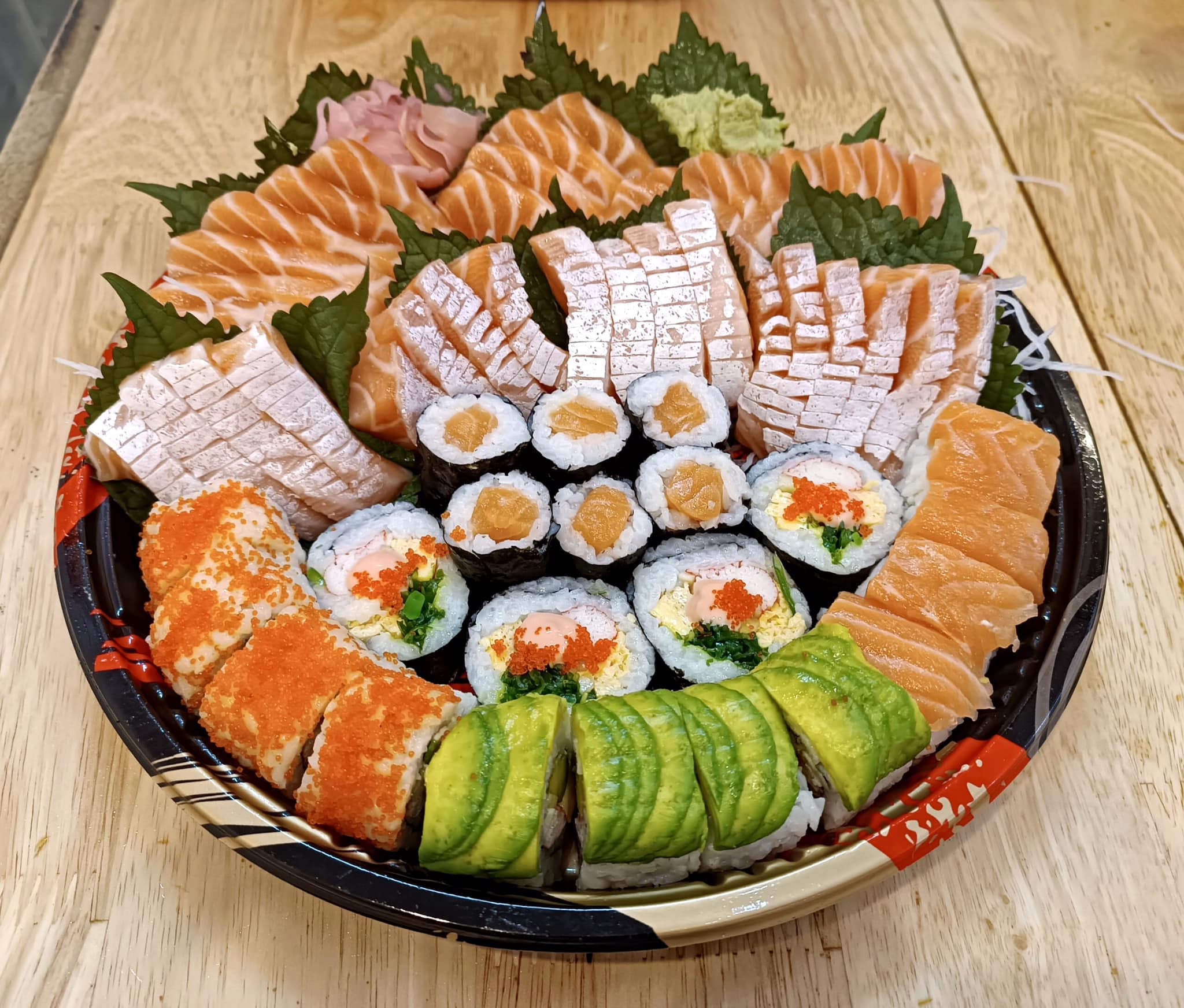 [🆕🇻🇳] Tiến sushi  (Tiến Nhật- Thuỷ sushi) – Bán ăn tại quán, nhận ship hàng và mua mang về 🍔 Top1Food  🍜 Set ship 740k
     Full cá hồi nhé cả nhà.  034.512.8898
295 Đội cấn- Ba đình- Hn
 , shares-0✔️ , likes-4❤️️ , date-2024-06-09 01:20:30🇻🇳🇻🇳🇻🇳📰🆕