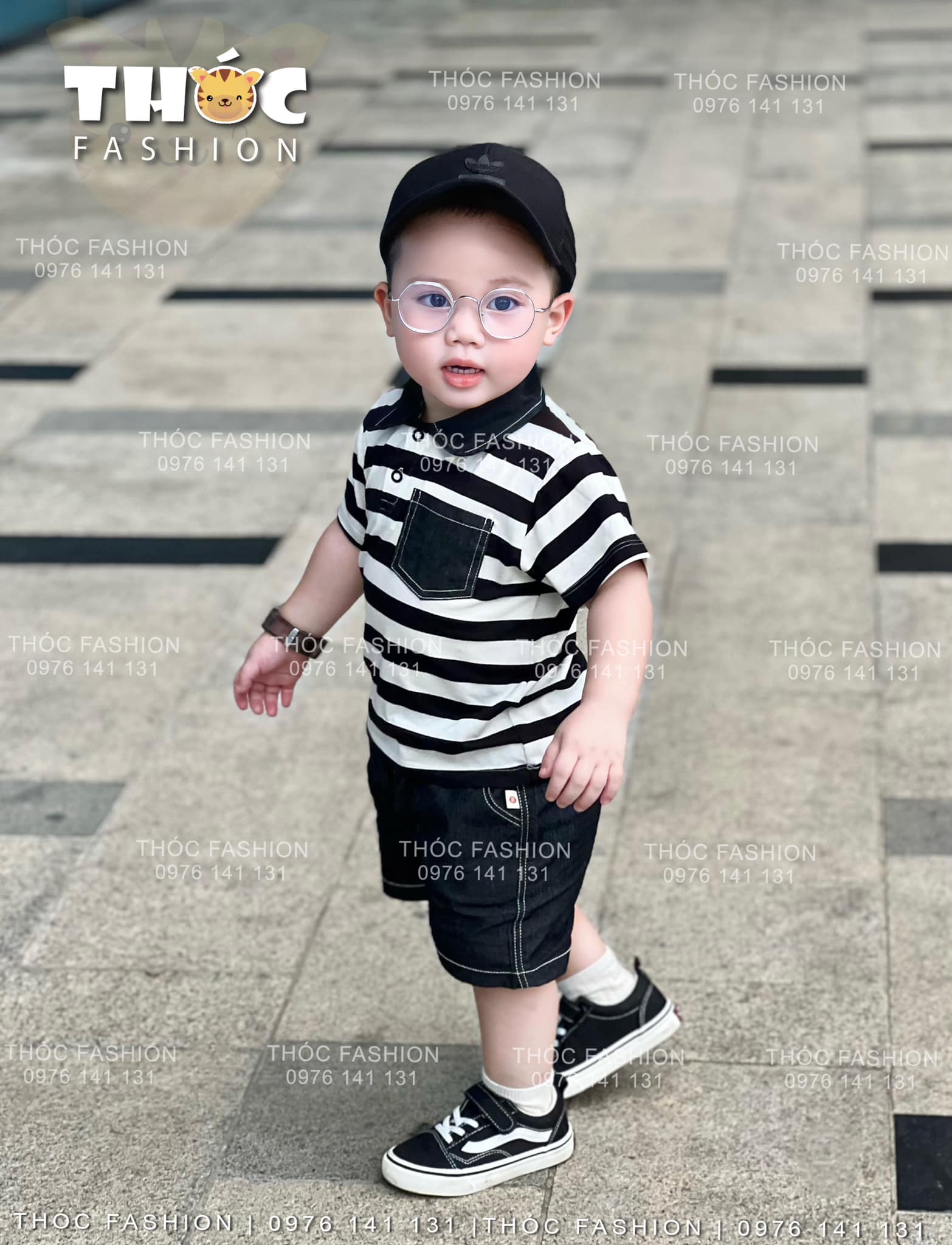 [🆕🇻🇳]  Thóc Fashion – Hàng VNXK thiết kế – REP 1:1 các hãng cho bé trai 🧑‍🧒❤️️👶⭐️  Chán hoạ tiết màu mè thì mình chuyển về đen trắng nào  Vừa đơn giản mà vẫn bảnh zai như thường
Chất áo cotton, quần giả jean co dãn thoải mái, đáp chỉ n , shares-1✔️ , likes-46❤️️ , date-2024-06-12 15:50:16🇻🇳🇻🇳🇻🇳📰🆕