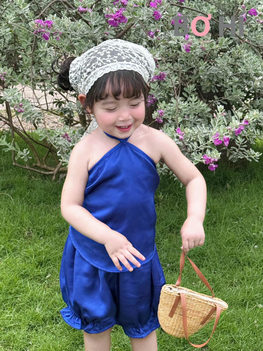 [🆕🇻🇳]  Bơ Hí – Thương hiệu thời trang thiết kế cao cấp dành cho mẹ và bé đẹp 🧑‍🧒❤️️👶⭐️  𝐋𝐞̂𝐧 𝐲𝐞̂́𝐦 𝐱𝐢𝐧𝐡 𝐦𝐚̣̆𝐜 𝐡𝐞̀ 𝐯𝐚̀ 𝐜𝐡𝐨̛𝐢 𝐓𝐫𝐮𝐧𝐠 𝐓𝐡𝐮 𝐥𝐮𝐨̂𝐧 𝐜𝐡𝐨 𝐛𝐞́ 𝐦𝐞̣ 𝐨̛𝐢
Màu xanh coban lên trắng da và nổi bật ạ
Bơ có ship Cod và kiểm hàng trước khi nhậ , shares-1✔️ , likes-8❤️️ , date-2024-06-17 21:46:42🇻🇳🇻🇳🇻🇳📰🆕