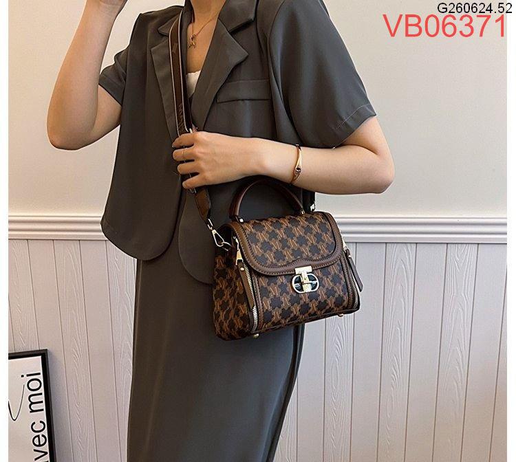 [🆕🇻🇳]  Voi Béo Store – Quần áo trẻ em xuất khẩu, xuất dư, hàng thiết kế cho bé 🧑‍🧒❤️️👶⭐️ TÚI XÁCH NỮ SIÊU XINH
Túi xách nữ đeo chéo vai cực xinh mài sắc vô cùng trẻ trung basic
8 màu e đánh số
Chỉ 199kkkk
Hàng order 2-4 tuầnKo coc/ ko huy
V , shares-0✔️ , likes-0❤️️ , date-2024-06-23 18:49:50🇻🇳🇻🇳🇻🇳📰🆕