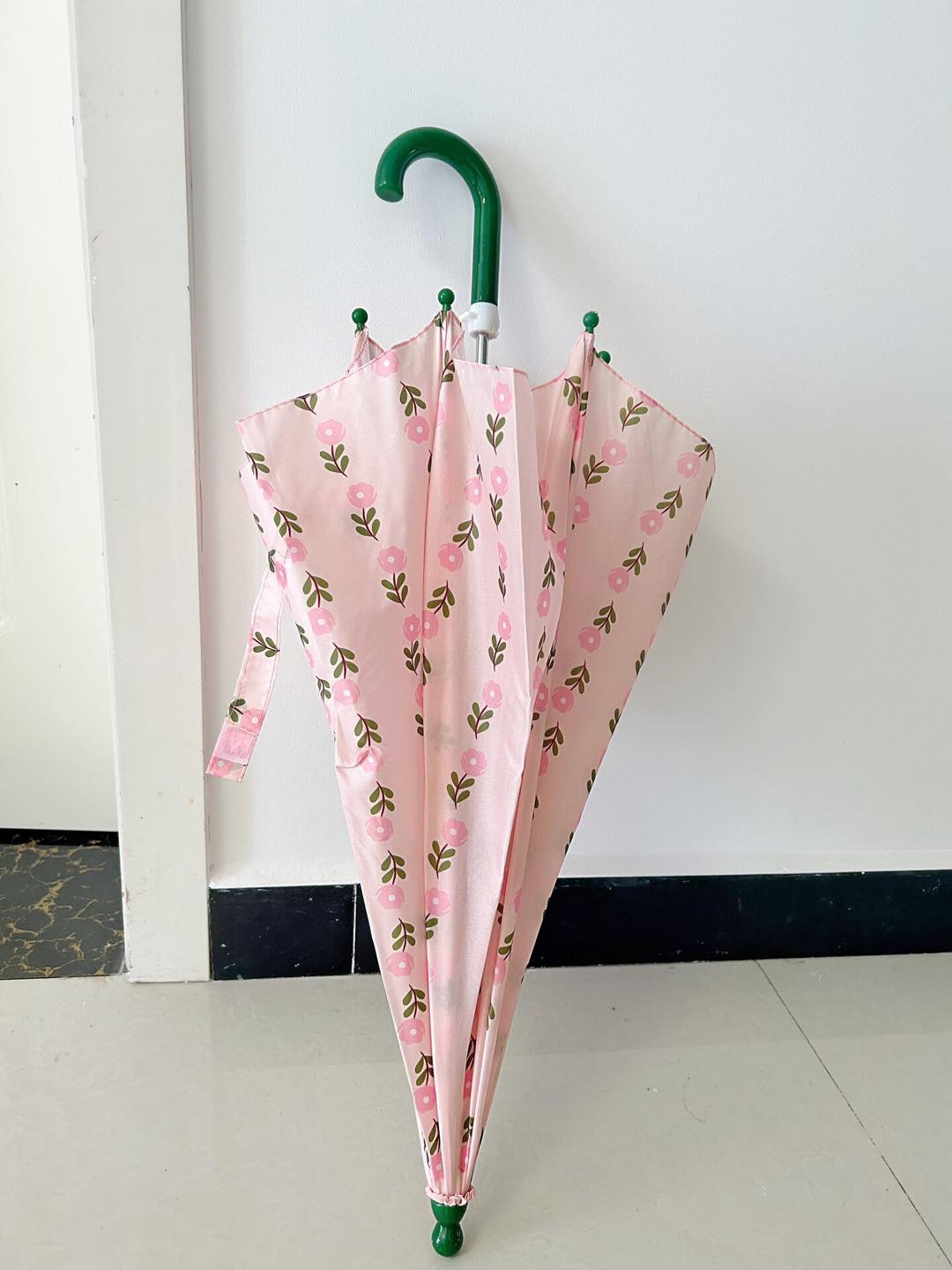 [🆕🇻🇳]  Ber Orion – Quần áo trẻ em – Sỉ 🧑‍🧒❤️️👶⭐️ Lâu r nhà Ber mới về lại ô
Mẹ nhanh tay kẻo hết vào mùa r cho con che mưa
Hết mùa làm dụng cụ chụp hình siêu cưng ạ
, shares-0✔️ , likes-11❤️️ , date-2024-06-23 10:39:02🇻🇳🇻🇳🇻🇳📰🆕