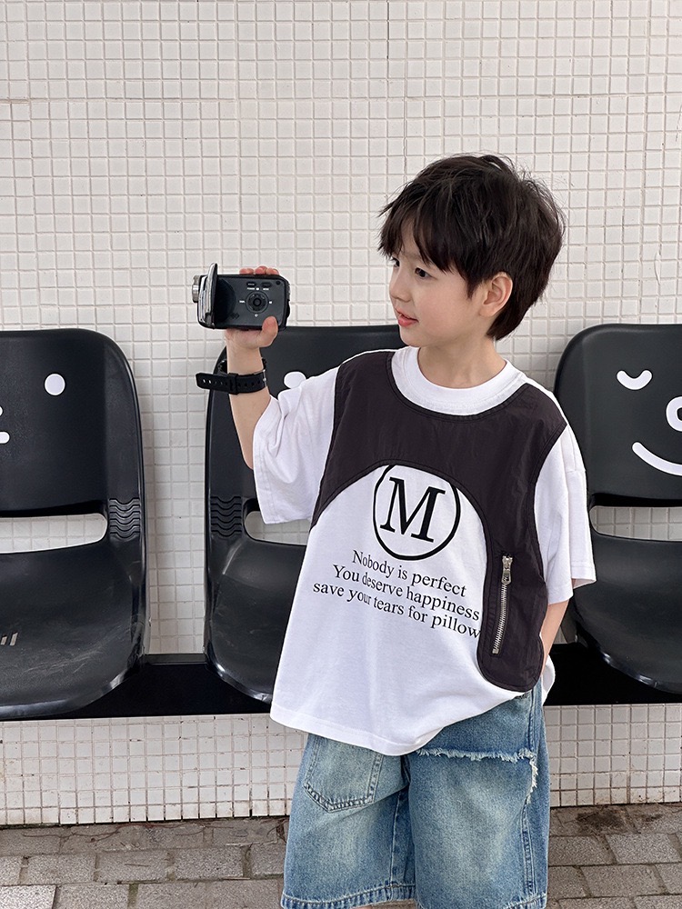 [🆕🇻🇳]  Babynista – Cung cấp quần áo trẻ em xuất khẩu, Cambodia,Thailan, Nhật.. 🧑‍🧒❤️️👶⭐️ Áo thun phối kiểu lạ mix quần short jean rách nhẹ form rộng style cực cool !!!Hàng chính hãng Ambbkid chất vải đẹp mềm mát ạSize 100 – 150, form to*  , shares-0✔️ , likes-3❤️️ , date-2024-06-22 20:36:09🇻🇳🇻🇳🇻🇳📰🆕