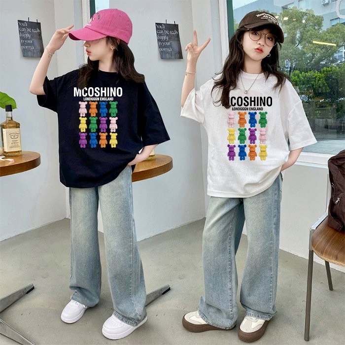 [🆕🇻🇳] Beeshop – Thiết kế & Thời trang 🧑‍🧒❤️️👶⭐️  Áo phông MCOSHINO chất cotton cao cấp mềm mại  mix quần jeans đầy phong cách    Set này bên em có bán rời ạ
, shares-0✔️ , likes-12❤️️ , date-2024-06-23 14:40:01🇻🇳🇻🇳🇻🇳📰🆕