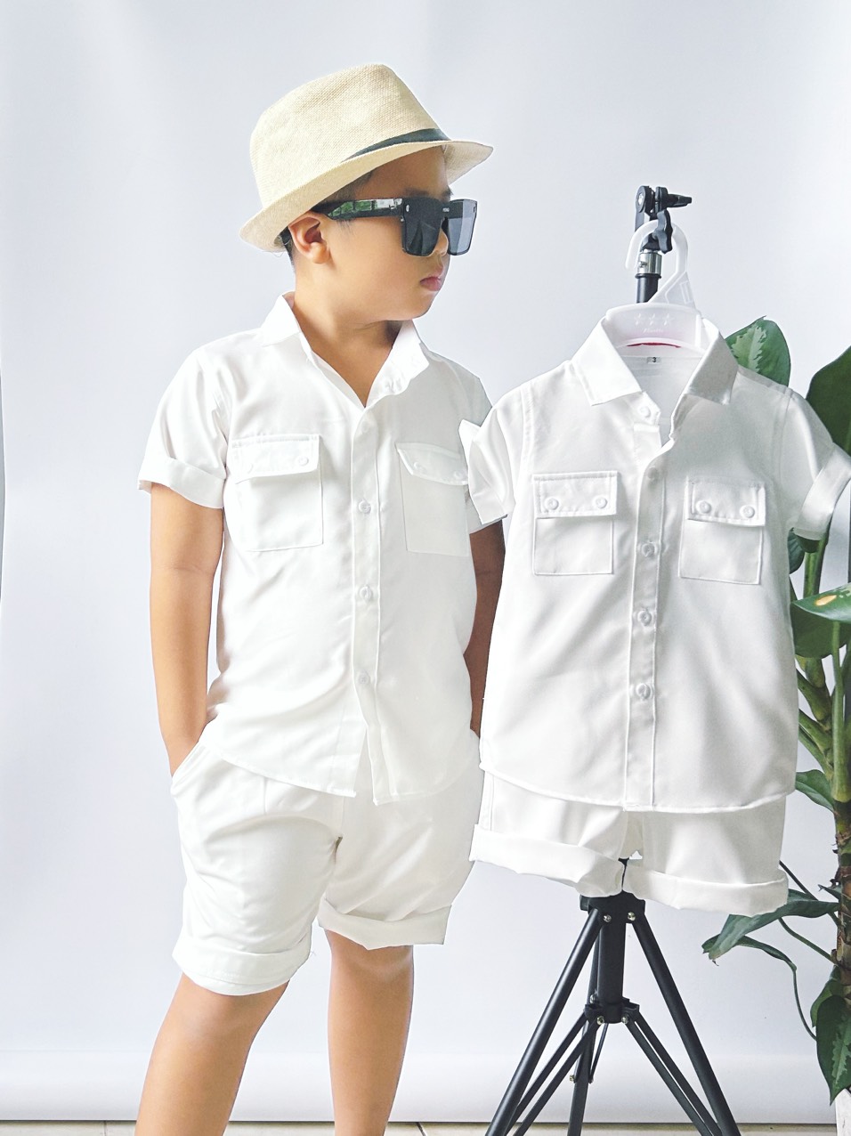 [🆕🇻🇳] Min Kids – Thời Trang Trẻ em 🧑‍🧒❤️️👶⭐️  CHUẨN SOÁI CA CỦA MẸ CHƯA NAKK
Outfit set sơ mi sành điệu cho chàng soái ca nhí
Công thức soái ca bảnh bao : Áo sơ mi chất fort nhập mềm mát + quần tây , shares-0✔️ , likes-8❤️️ , date-2024-06-23 16:30:56🇻🇳🇻🇳🇻🇳📰🆕