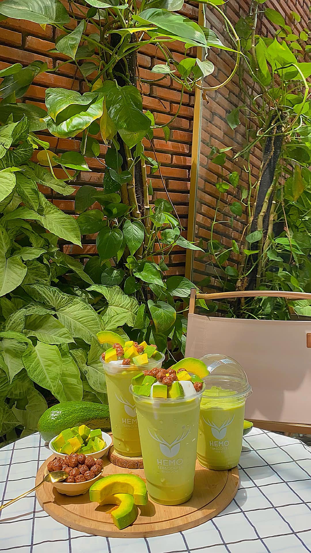 [☕️🇻🇳] Hemo Coffee – Bến Tre 🥤 Top1Coffee ☕️ Uống Kem Bơ, lấy năng lượng làm bài cho Bơ Phéc  Bơ đang vào mùa ngon nhất cũng là lúc các bạn sĩ tử chuẩn bị hành trang bước và , shares-0✔️ , likes-8❤️️ , date-2024-06-24 13:08:55🇻🇳🇻🇳🇻🇳📰🆕