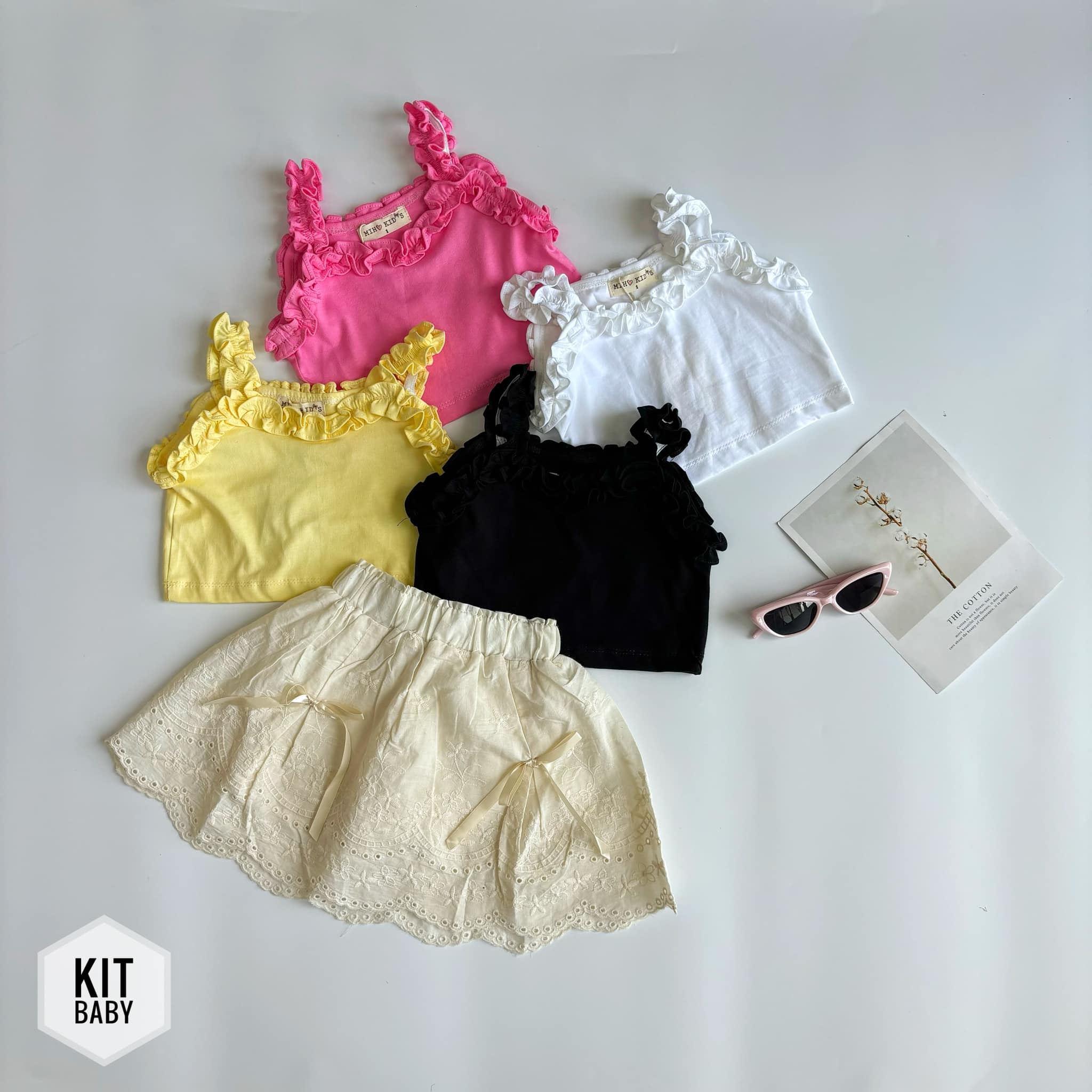[🆕🇻🇳] Kít Baby – Chuyên Quần Áo Thiết Kế Cho Bé – đồ tiệc + quần áo hot trend cho bé gái & trai 🧑‍🧒❤️️👶⭐️  Summer is coming …
Chờ mãi BEST hè nhà em cũg lên sóng rồi ạ . Cưng hết nấc
• IB em tư vấn size nhé 10-30kg
[ Ảnh chụp thật 100% ] mời các mẹ lên đ , shares-1✔️ , likes-19❤️️ , date-2024-06-26 22:54:40🇻🇳🇻🇳🇻🇳📰🆕