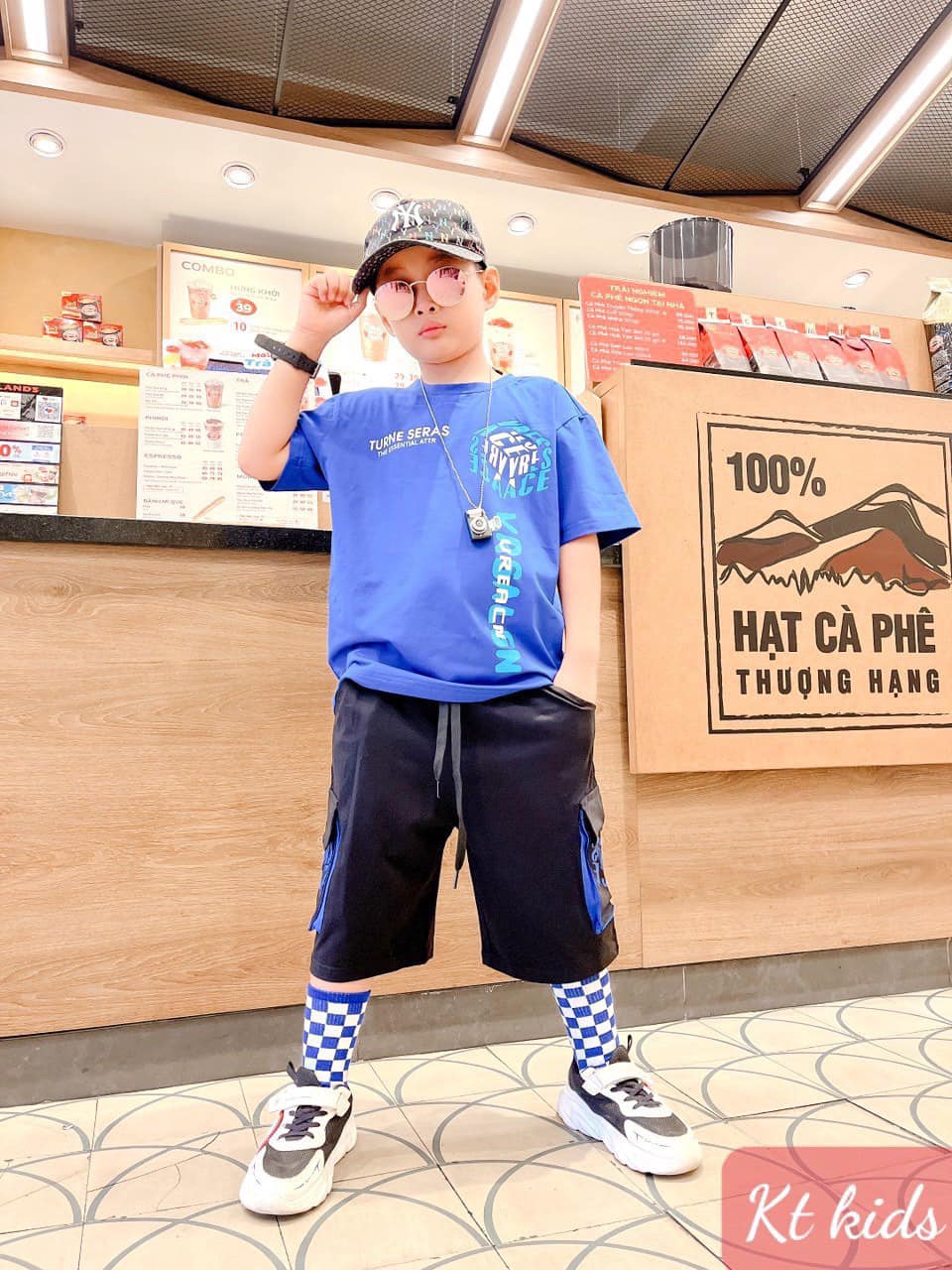 [🆕🇻🇳] KT Kids – Thời Trang Trẻ Em – Chúng tôi chuyên cung cấp quần áo trẻ em cho bé , giá tại xưởng 🧑‍🧒❤️️👶⭐️ 𝐍𝐞̂́𝐮 𝐜𝐚̉𝐦 𝐭𝐡𝐚̂́𝐲 𝐜𝐮𝐨̣̂𝐜 𝐬𝐨̂́𝐧𝐠 𝐞𝐨 𝐡𝐞̣𝐩..
𝐓𝐡𝐨̂𝐢 𝐭𝐡𝐢̀ 𝐜𝐮̛́ 𝐦𝐚̣̆𝐜 đ𝐞̣𝐩 𝐫𝐨̂̀𝐢 𝐦𝐢̀𝐧𝐡 𝐭𝐢́𝐧𝐡 𝐬𝐚𝐮
———————~~~———————
Giới thiệu Sét bộ túi hộp COOL NGẦU cho bé tr , shares-1✔️ , likes-6❤️️ , date-2024-06-28 18:53:32🇻🇳🇻🇳🇻🇳📰🆕