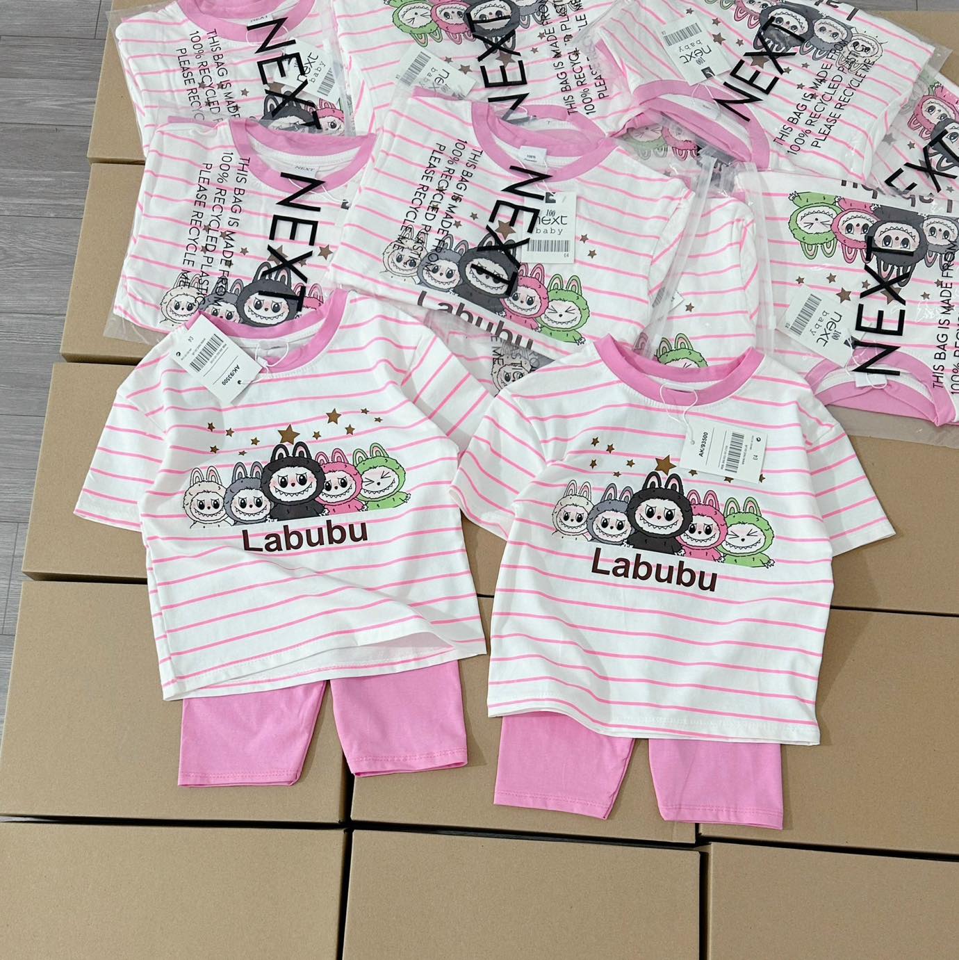 [🆕🇻🇳]  Ber Orion – Quần áo trẻ em – Sỉ 🧑‍🧒❤️️👶⭐️  HÀNG CÓ SẴN  Sét bộ Lalubu kẻ Hồng cute xỉu kết hợp quần legging đi chơi đi học đều xinh  Bảng size tham khảo 110 13-15kg
120 16-18kg
130 19-21kg
140 2 , shares-0✔️ , likes-1❤️️ , date-2024-07-01 13:18:34🇻🇳🇻🇳🇻🇳📰🆕