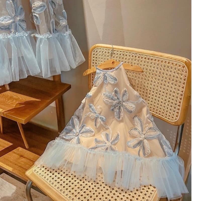 [🆕🇻🇳] Samila Boutique- Cho thuê váy công chúa cho bé 🧑‍🧒❤️️👶⭐️ ￼Đầm bé gái,váy 2 dây zen hoa nổi cực xinh có 2 màu xanh Hồng sz từ 8-20kg
, shares-0✔️ , likes-0❤️️ , date-2024-07-02 04:14:48🇻🇳🇻🇳🇻🇳📰🆕