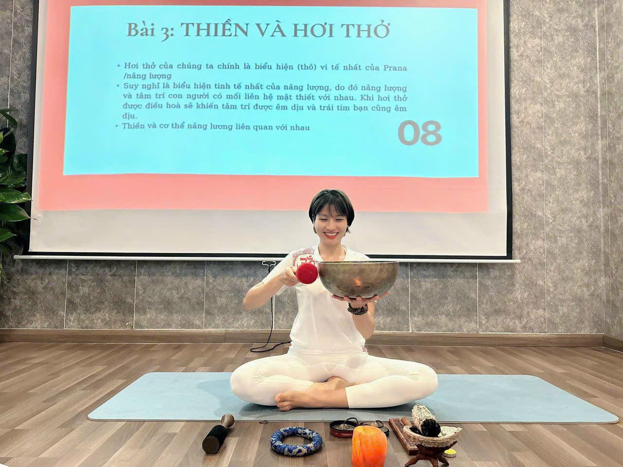 [🆕🇻🇳] YOGA LUNA THÁI CENTER – Trung tâm giảng dạy Yoga hàng đầu về Yoga Bà Bầu, Yoga Trẻ Em 🧘 Top1Yoga 🤸🏻‍♀️ Bạn biết ơn trái tim, lá phổi, các giác quan, những bộ phận nội tạng. Mỗi hơi thở, bạn tiếp tục biết ơn bằng cả sự trân trọng, yêu thương. Bạn biết ơn các  , shares-0✔️ , likes-2❤️️ , date-2024-07-02 00:50:03🇻🇳🇻🇳🇻🇳📰🆕