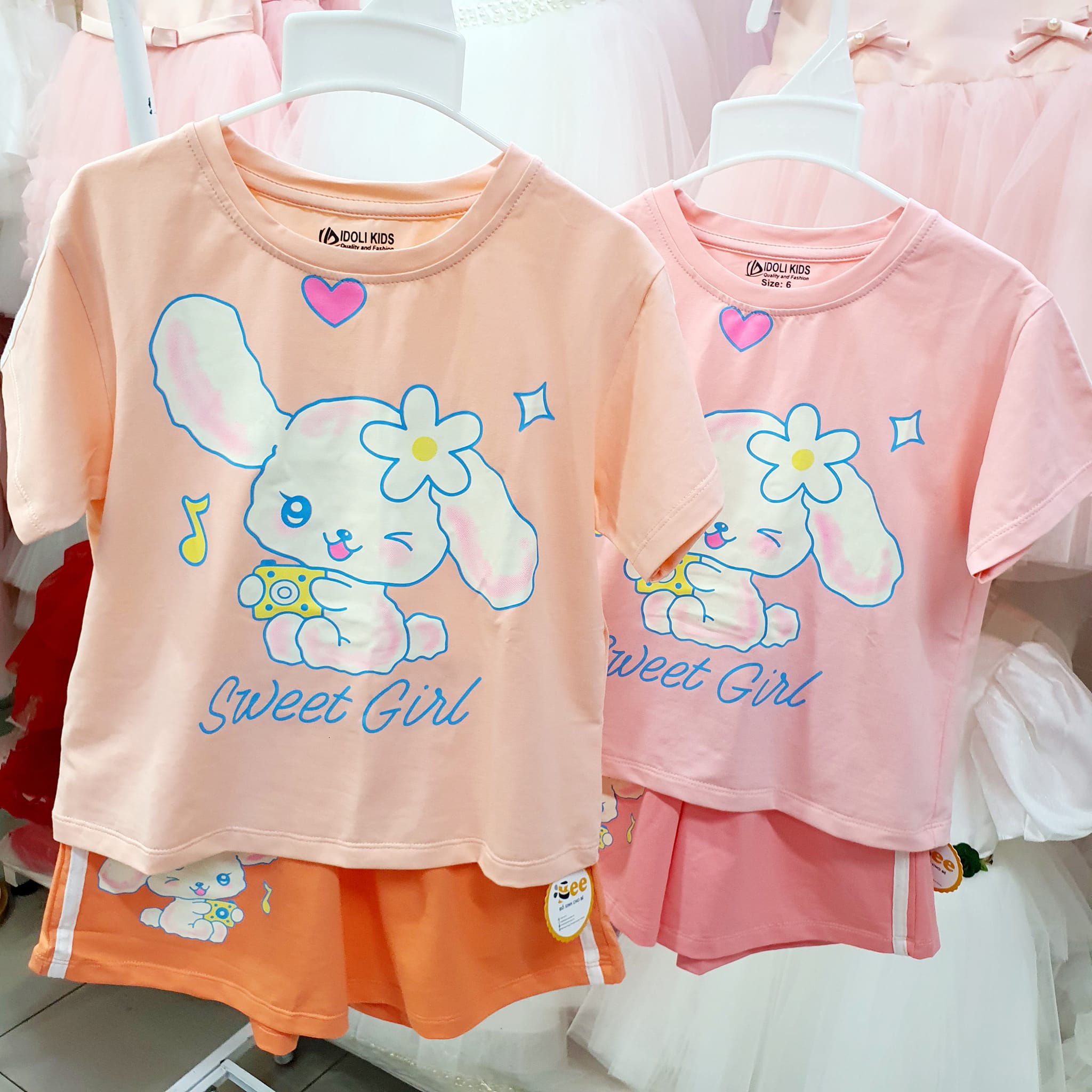 [🆕🇻🇳] Beekids – Quần Áo Trẻ Em & Phụ Kiện – Thời trang trẻ em BEE chuyên về quần áo trẻ em cao cấp cho bé từ 1-14 tuổi 🧑‍🧒❤️️👶⭐️ Phải công nhận hè này quá chừng đồ đẹp cho bé luôn từ kiểu dáng đến chất vải. Mẹ đừng bỏ qua những bộ đẹp này cho bé nheng
, shares-0✔️ , likes-2❤️️ , date-2024-07-05 01:22:19🇻🇳🇻🇳🇻🇳📰🆕