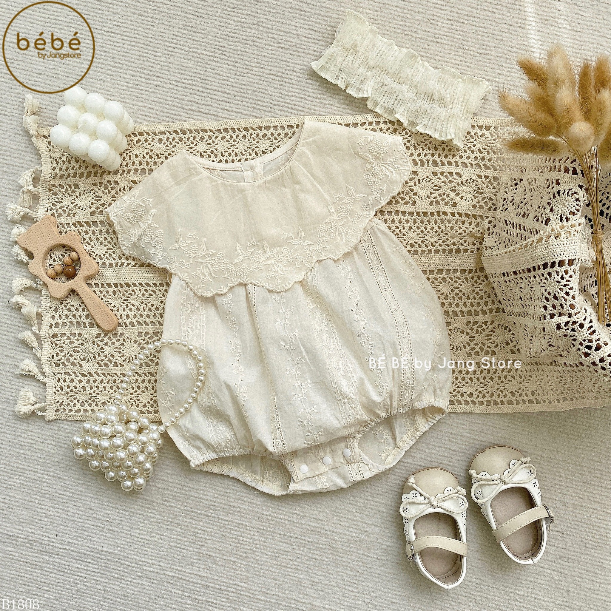 [🆕🇻🇳] BÉ BÉ by Jang Store – Cửa hàng quần áo sơ sinh & trẻ em 🧑‍🧒❤️️👶⭐️  Thiết kế cổ yếm thêu hoa cực nữ tính, chất vải thì nhẹ tênh, bao mát luôn ạ
Chốt đơn ngay em này cho cô tiểu thư nhỏ của mẹ nhé!
, shares-0✔️ , likes-1❤️️ , date-2024-07-04 00:14:07🇻🇳🇻🇳🇻🇳📰🆕