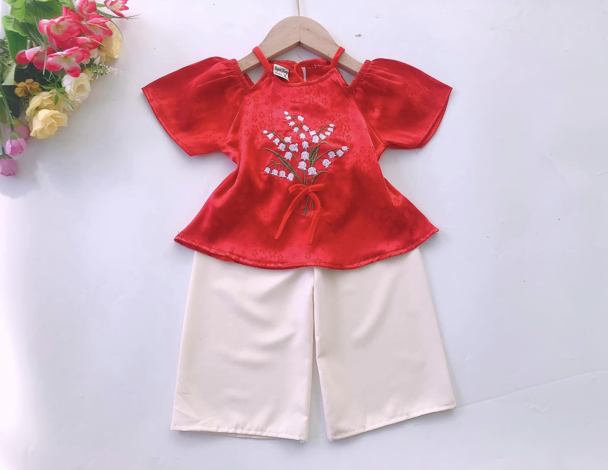 [🆕🇻🇳] Duy khang shop – Shop chuyên mua bán quần áo trẻ em giá rẻ 🧑‍🧒❤️️👶⭐️ Bộ yếm gấm Quần dài ống rộng￼
Bé 8 đến 13 ký
35k 1 bộ
, shares-0✔️ , likes-16❤️️ , date-2024-07-06 00:02:37🇻🇳🇻🇳🇻🇳📰🆕