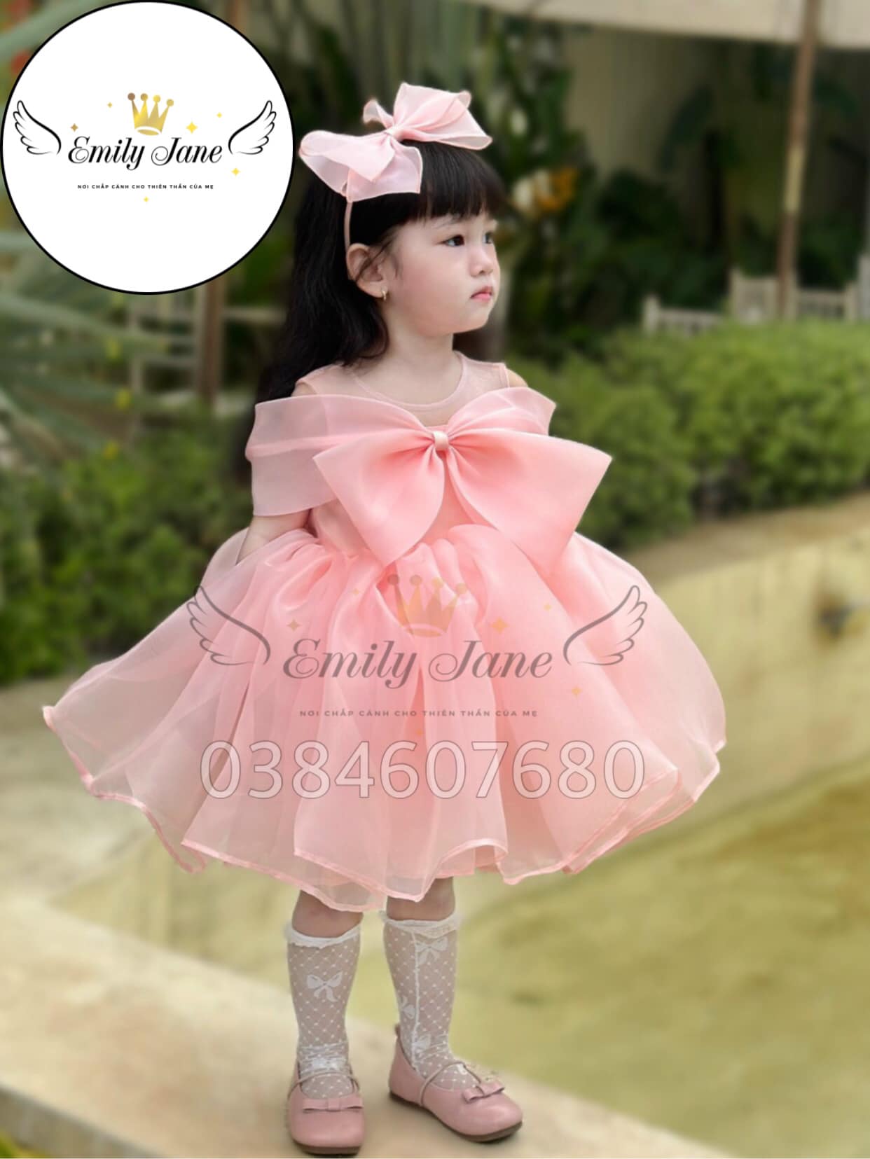 [🆕🇻🇳] Emily Jane – Váy đầm công chúa thiết kế cho bé 🧑‍🧒❤️️👶⭐️ Thứ  là ngày đầu tùn
Em Milk ơiiiiiii
4-33kg, ba mẹ cần size lơn hơn inbox shop tư vấn nhé.
#EmilyJane
#Vaydamcongchuabegai
#Vaydamthietkecaocap
#Vayxinhd , shares-0✔️ , likes-6❤️️ , date-2024-07-07 22:12:10🇻🇳🇻🇳🇻🇳📰🆕