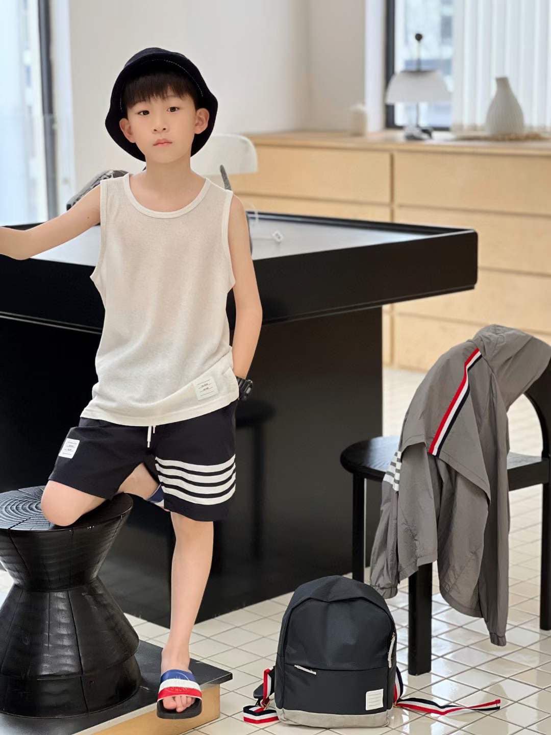 [🆕🇻🇳]  Ngân Ngân Baby Kids – Chuyên sỉ & lẻ thời trang trẻ em 🧑‍🧒❤️️👶⭐️ Sos set bộ ba lỗ thombrowne nét như auth lun ạ …
Chất cotton co giãn 4 chiều mặc rất nhẹ cực mát
Nhập QC set này đã là hơn 400k rồi về tay e Ngân chỉ 2xx  , shares-0✔️ , likes-2❤️️ , date-2024-07-05 02:03:32🇻🇳🇻🇳🇻🇳📰🆕