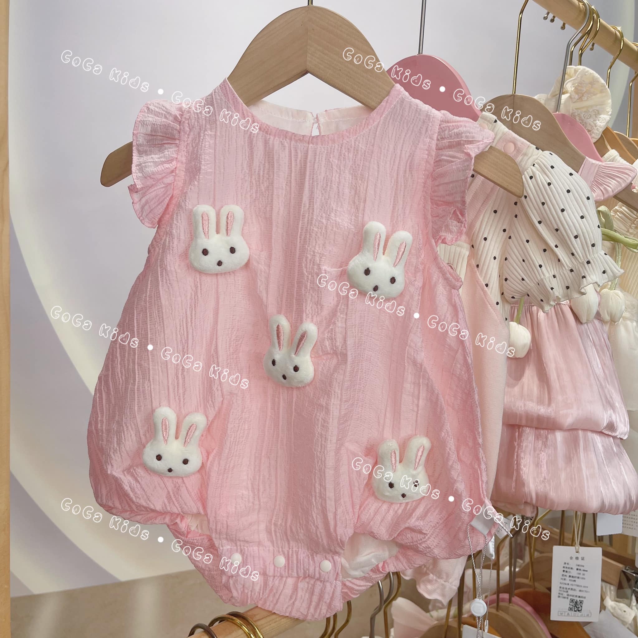 [🆕🇻🇳] CoCa Kids – Hàng trẻ em QCCC 😎❤️️⭐️ 𝗡𝗵𝗶̀𝗻 𝘁𝗵𝗮̂́𝘆 𝗸𝗵𝗼̂𝗻𝗴 𝗺𝘂𝗮, 𝘃𝗮̣𝗻 𝗹𝗮̂̀𝗻 𝘁𝗶𝗲̂́𝗰
𝗠𝘂𝗮 𝘃𝗲̂̀ 𝗱𝗶𝗲̣̂𝗻 𝘁𝗵𝘂̛̉, 𝗰𝗵𝗮̆́𝗰 𝗰𝗵𝗮̆́𝗻 𝘃𝗮̣𝗻 𝗹𝗮̂̀𝗻 𝘅𝗶𝗻𝗵
, shares-0✔️ , likes-16❤️️ , date-2024-07-09 13:32:43🇻🇳🇻🇳🇻🇳📰🆕