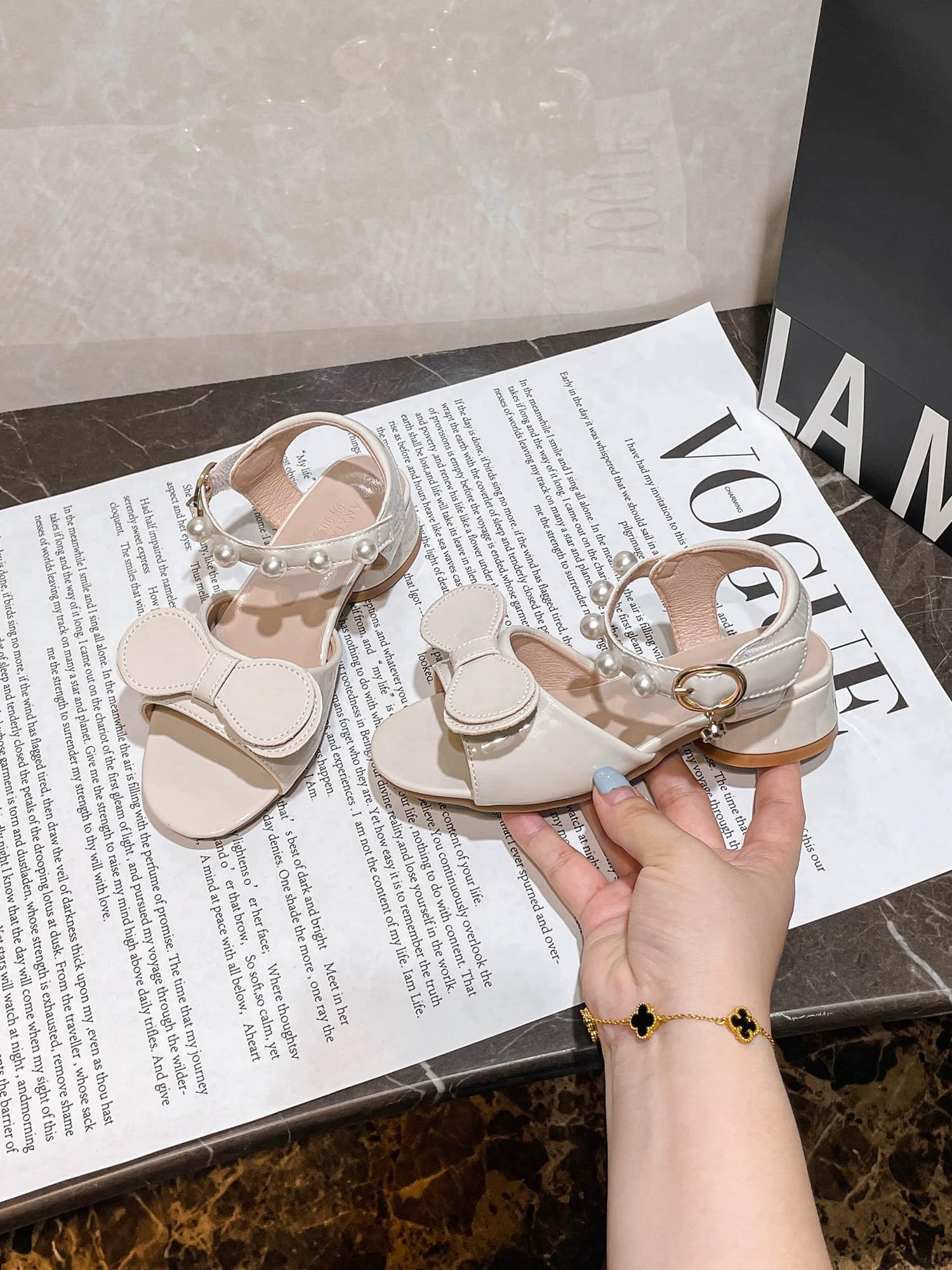 [🆕🇻🇳] Tiệm giày bé Sữa – Một đôi giày tốt sẽ giúp bạn đi xa và thoải mái trong hành trình cuộc đời của mình! 👕 Top1Fashion 👗   , shares-0✔️ , likes-1❤️️ , date-2024-07-07 23:50:11🇻🇳🇻🇳🇻🇳📰🆕