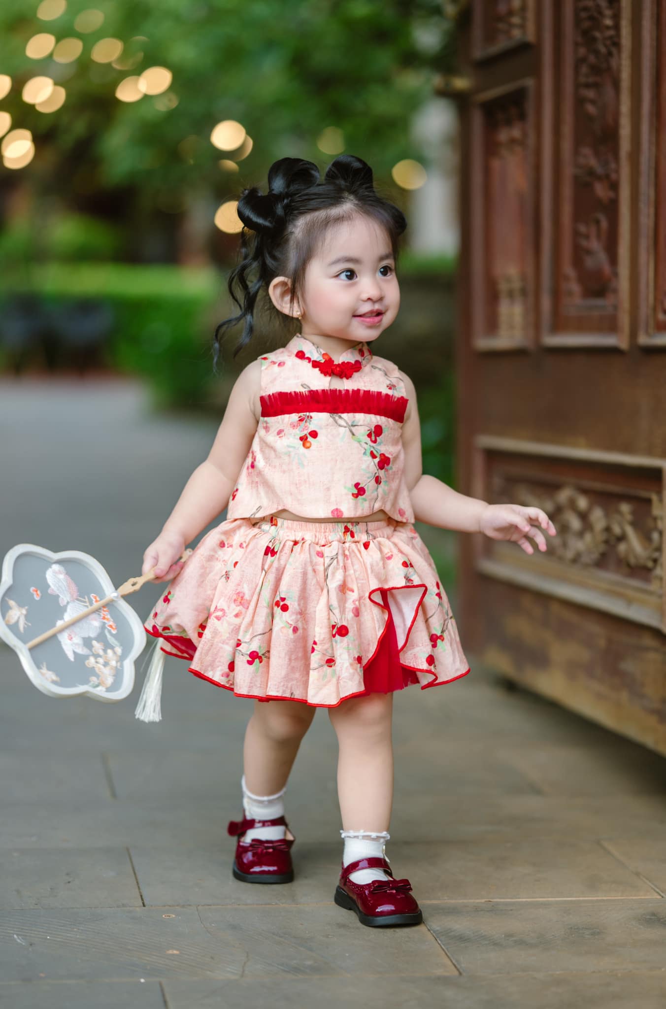 [🆕🇻🇳]  BB design – Chuyên đồ thiết kế dành cho mẹ và công chúa nhỏ 🧑‍🧒❤️️👶⭐️ Chớp mắt cái tới Trung Thu liền nên nhà e lên mẫu để kịp may ạSet Minh Nguyệt: #195kk
Set gồm: áo + chân váy liền chipChất liệu: lụa xướcBảng size t , shares-0✔️ , likes-4❤️️ , date-2024-07-10 23:29:09🇻🇳🇻🇳🇻🇳📰🆕