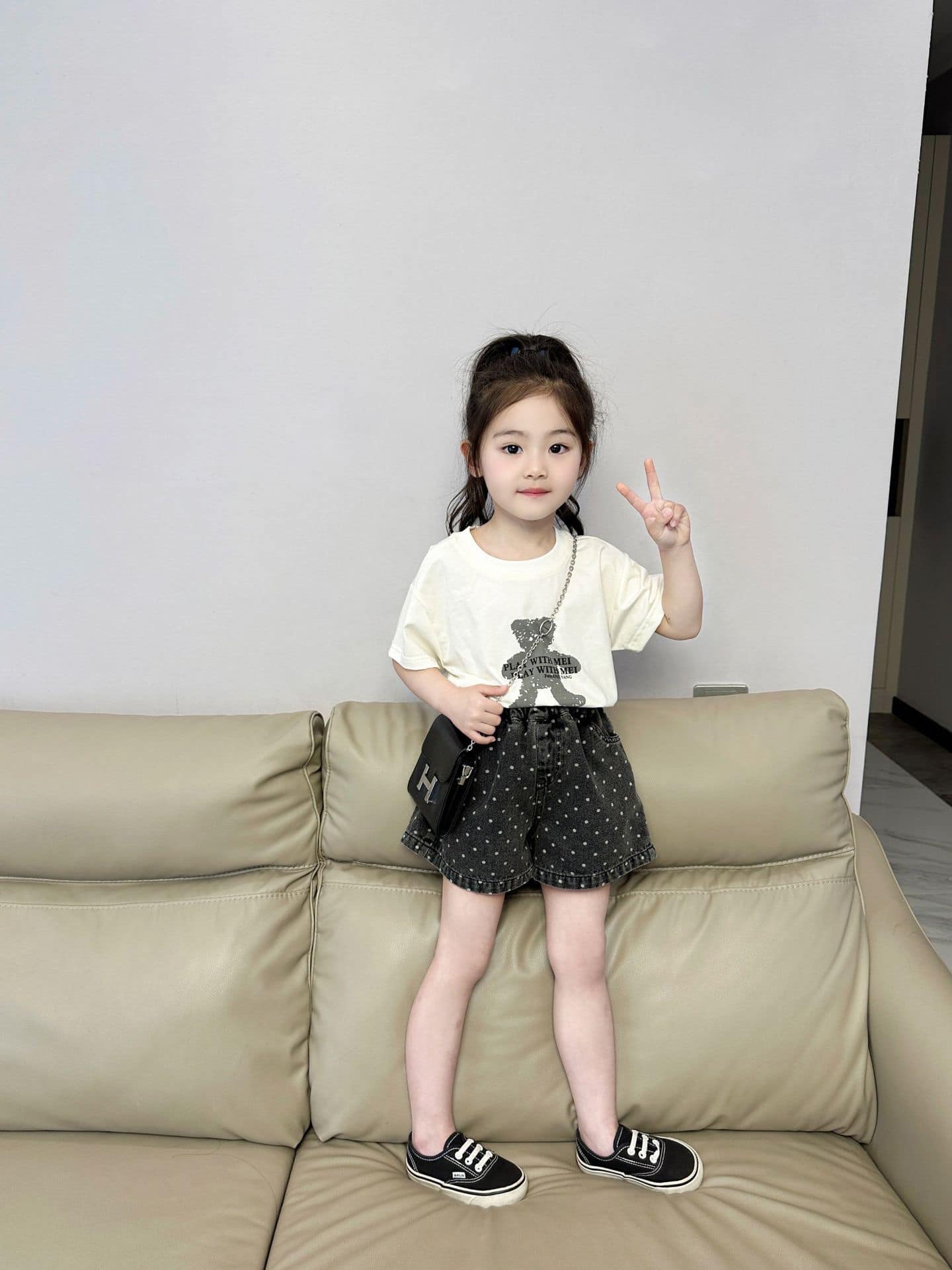 [🆕🇻🇳] NHI CHAN  (Kid Clothings) – Chuyên quần áo bé gái Quảng Châu cao cấp 🧑‍🧒❤️️👶⭐️ Đ𝒂̃ 𝒍𝒂̀ 𝒎𝒂̣̆𝒕 𝒕𝒓𝒐̛̀𝒊 𝒕𝒉𝒊̀ 𝒍𝒖́𝒄 𝒏𝒂̀𝒐 𝒄𝒖̃𝒏𝒈 𝒑𝒉𝒂̉𝒊 𝒕𝒐̉𝒂 𝒏𝒂̆́𝒏𝒈.
Đ𝒂̃ 𝒍𝒂̀ 𝒈𝒂́𝒊 𝒎𝒆̣ 𝒕𝒉𝒊̀ 𝒏𝒉𝒂̂́𝒕 đ𝒊̣𝒏𝒉 𝒑𝒉𝒂̉𝒊 𝒙𝒊𝒏𝒉 đ𝒆̣𝒑.Rất nhiều mẫu xinh xắn đang chờ mẹ và bé  , shares-0✔️ , likes-1❤️️ , date-2024-07-10 19:35:19🇻🇳🇻🇳🇻🇳📰🆕