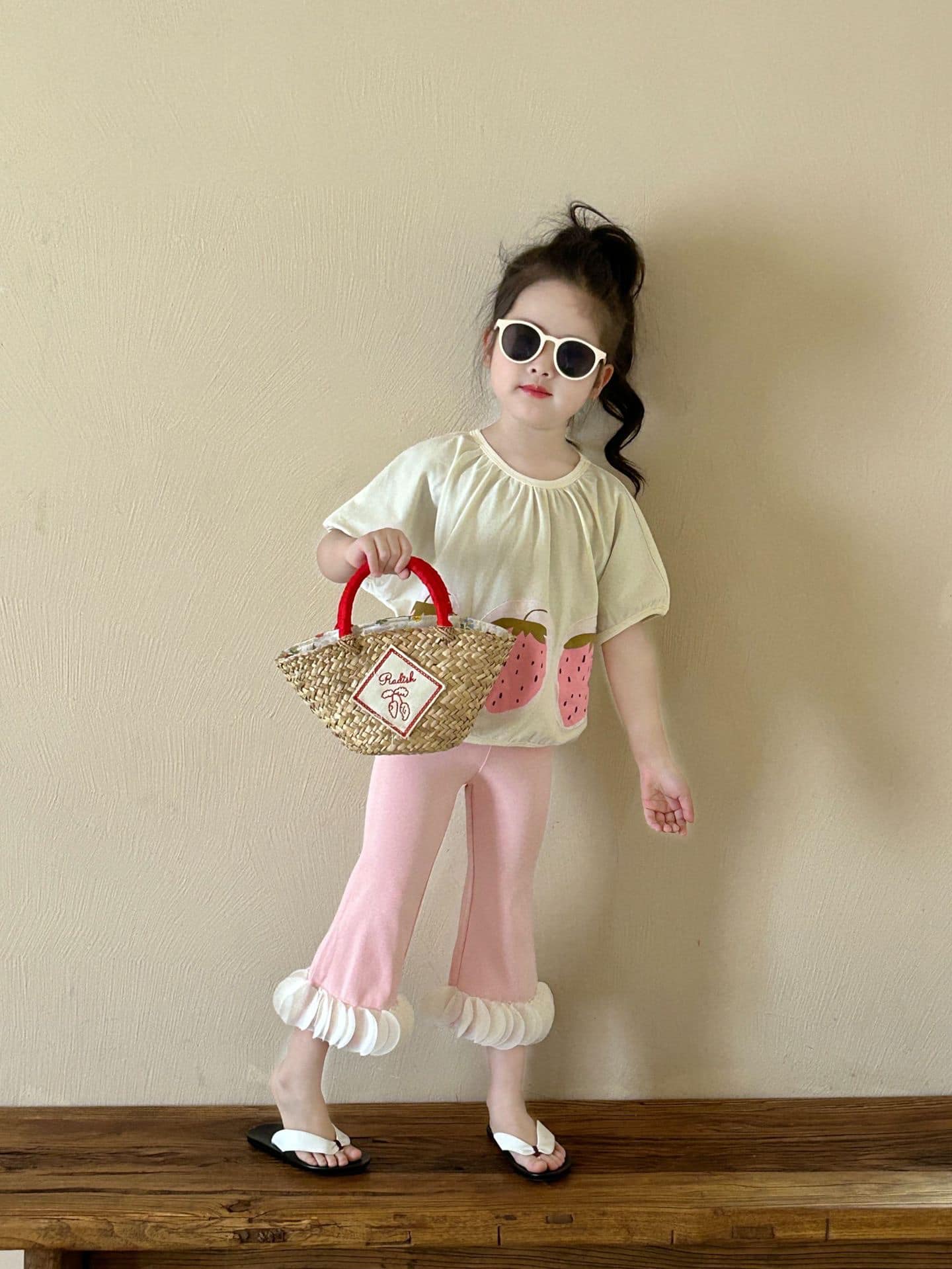 [🆕🇻🇳] NHI CHAN  (Kid Clothings) – Chuyên quần áo bé gái Quảng Châu cao cấp 🧑‍🧒❤️️👶⭐️ 𝐌ộ𝐭 𝐧ụ 𝐜ườ𝐢 𝐛ằ𝐧𝐠 𝐦ườ𝐢 𝐭𝐡𝐚𝐧𝐠 𝐭𝐡𝐮ố𝐜 𝐛ổ
Sét 𝐱𝐢𝐧𝐡 𝐭𝐡ế 𝐧à𝐲 𝐦ẹ đã đổ 𝐡𝐚𝐲 chưaItem điệu điệu xinh xinh tô điểm cho vẻ ngoài đáng yêu của các bạn nhỏ chỉ có tr , shares-0✔️ , likes-0❤️️ , date-2024-07-12 20:04:54🇻🇳🇻🇳🇻🇳📰🆕