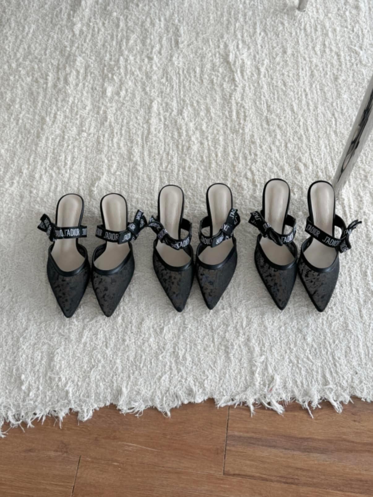 [🆕🇻🇳] Ri. – Baby Korea Style – Ri chuyên cung cấp những s/p quần áo, phụ kiện Baby chính hãng cao cấp của Hàn Quốc 🧑‍🧒❤️️👶⭐️  Giày remake Hàn – Made in Korea !
#750k + kgĐôi này sang chảnh và đẹp xuất sắc, xịn xò lắm ! Quá nhiều mom đặt nên em post riêng em nó nhé ạ !Đi dự t , shares-0✔️ , likes-4❤️️ , date-2024-07-18 22:38:59🇻🇳🇻🇳🇻🇳📰🆕