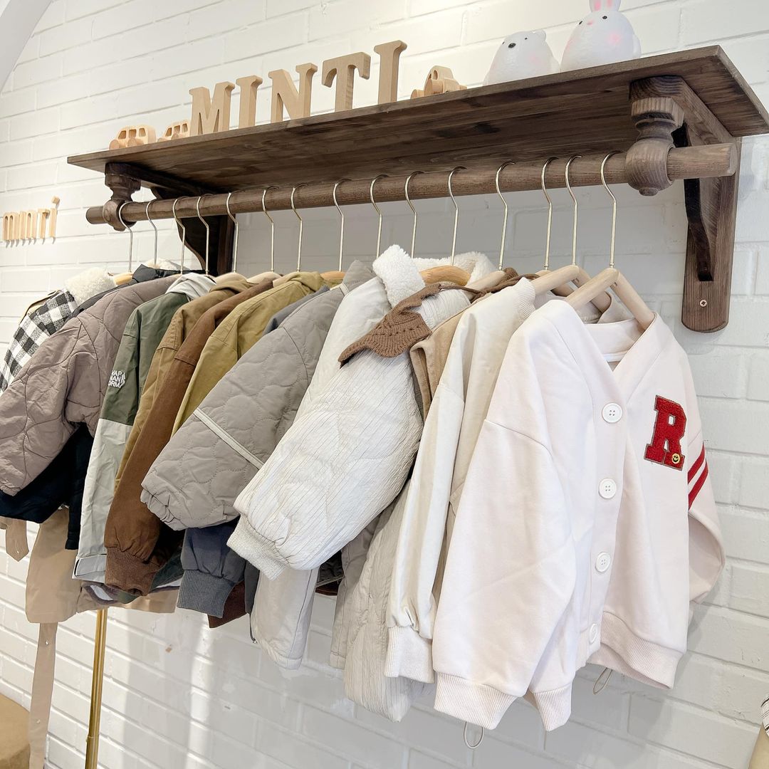 [🆕🇻🇳] Minti Baby and Kids – Korean style – chuyên các sản phẩm QCCC dòng style Hàn/xuất Hàn 🧑‍🧒❤️️👶⭐️ Các đơn hàng hôm qua Minti báo đi đơn ship qua lấy hết rùi nha các bác ui. Minti cố gắng xử lý đơn nhanh để các bác kịp nhận.
Check hàng trước khi nhận giú , shares-0✔️ , likes-10❤️️ , date-2024-07-17 21:55:19🇻🇳🇻🇳🇻🇳📰🆕