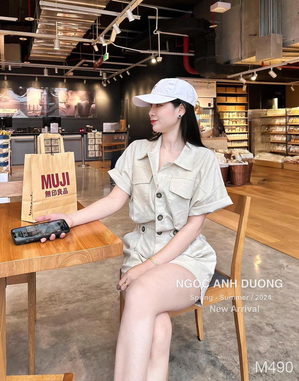 [🆕🇻🇳]  Kids House VN – Chuyên đồ Mẹ và Bé VNXK, TQXK, Cambodia 🧑‍🧒❤️️👶⭐️ Hàng lô đầu lên chất đẹp dã man!
Bung hoàn mẫu hot Hit luôn ạ !
JUM KAKI GẤU LV
Phom dễ mặc , trẻ trung gọn xinh nhìn sang chảnh cực kì
Chất , shares-0✔️ , likes-0❤️️ , date-2024-07-20 03:09:04🇻🇳🇻🇳🇻🇳📰🆕