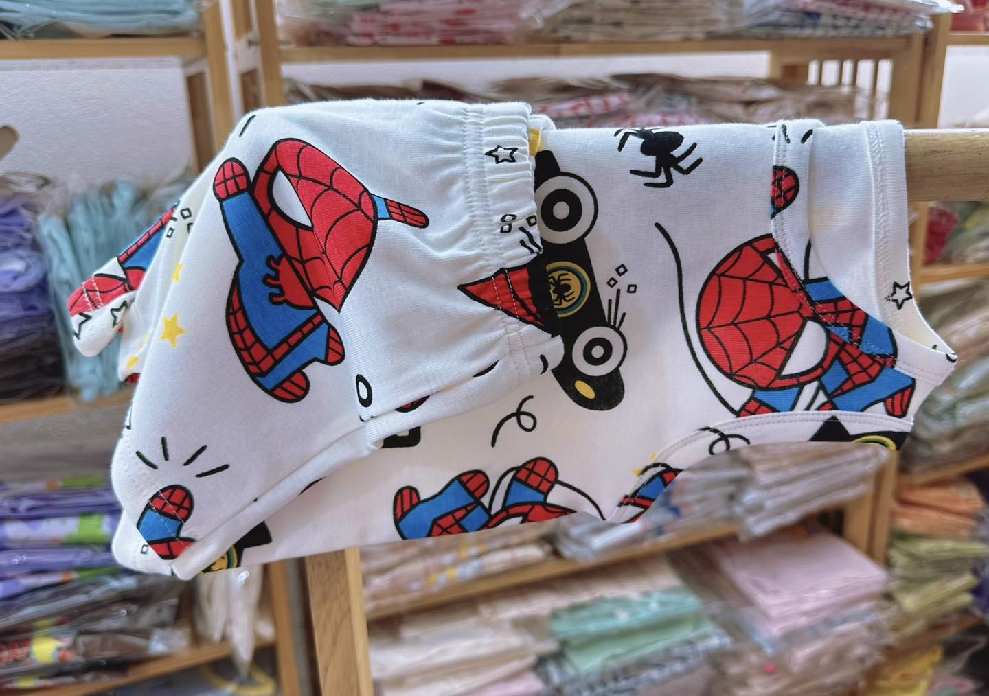 [🆕🇻🇳] Ri. – Baby Korea Style – Ri chuyên cung cấp những s/p quần áo, phụ kiện Baby chính hãng cao cấp của Hàn Quốc 🧑‍🧒❤️️👶⭐️ Em gom duy nhất 1 ngày ! Nấc giảm sâu nhất nhé ạ !Em gom SALE upto 70% BST Thu đông #Agabang ! Hãng này thì các bác cũng biết chất lượng xịn xò sao rồi,  , shares-1✔️ , likes-15❤️️ , date-2024-07-18 16:50:36🇻🇳🇻🇳🇻🇳📰🆕