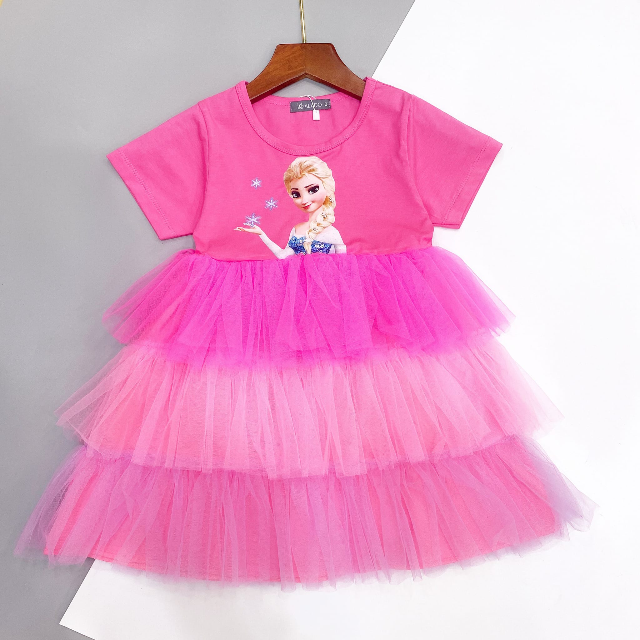 [🆕🇻🇳]  KidStyle.com.vn – Xưởng sỉ quần áo trẻ em 🧑‍🧒❤️️👶⭐️ Alado
Chào lô đầm đô thun elsa tùng  von 3 tầng xinh xắn
Size :3-10
———————————–
CÁCH LẤY SỈ
• Bỏ sỉ theo Ri
• Ri: 8 bộ, hoặc  , shares-0✔️ , likes-0❤️️ , date-2023-10-16 14:53:55🇻🇳🇻🇳🇻🇳📰🆕