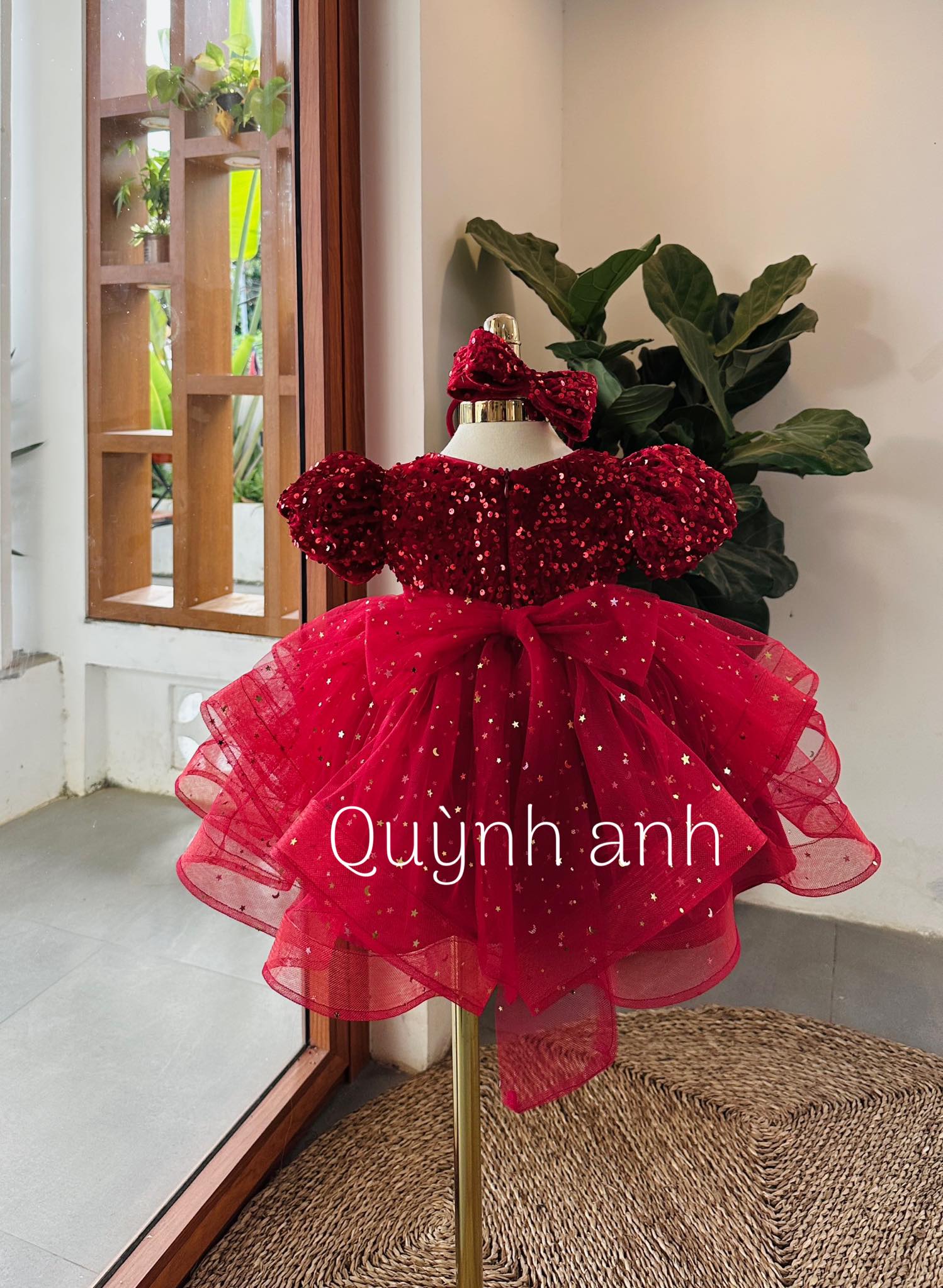 [🆕🇻🇳] Váy công chúa – bé Bông – Chuyên váy công chúa thiết kế cho các bé gái 🧑‍🧒❤️️👶⭐️ Nhung kim sa tay ngắn và daì
, shares-0✔️ , likes-3❤️️ , date-2023-11-29 18:54:50🇻🇳🇻🇳🇻🇳📰🆕