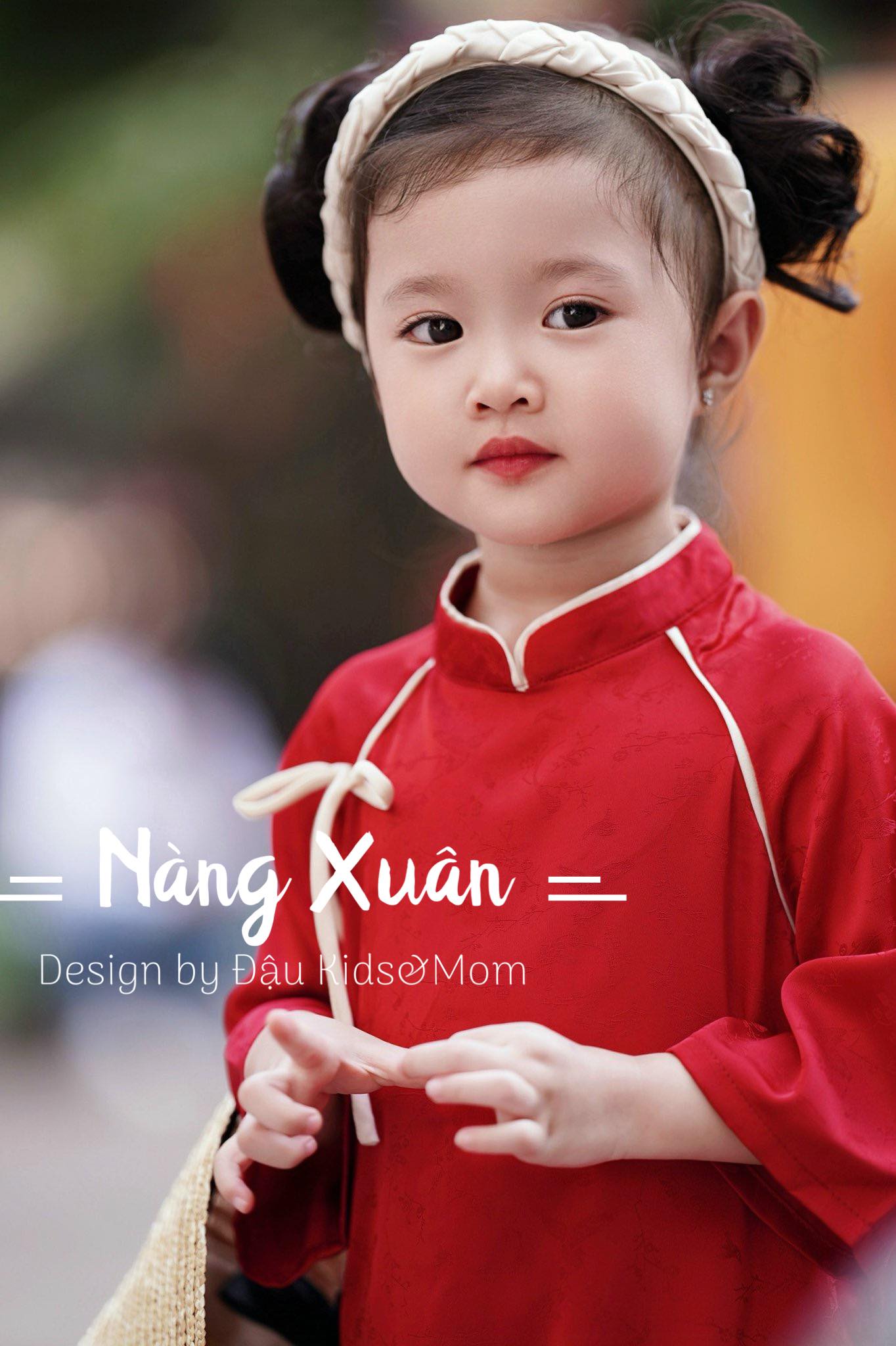 [🆕🇻🇳]  Đậu – Kids & Mom – thời trang thiết kế mẹ và bé 🧑‍🧒❤️️👶⭐️ ” Nàng Xuân” gõ cửa, mẹ sắm Áo dài Tết cho em chưa ???Đếm ngược từng ngày chờ khoảnh khắc xuân sang, vào ngay nhà Đậu lựa cho em bé 1 set du xuân, chụp h , shares-2✔️ , likes-18❤️️ , date-2023-12-21 00:27:31🇻🇳🇻🇳🇻🇳📰🆕