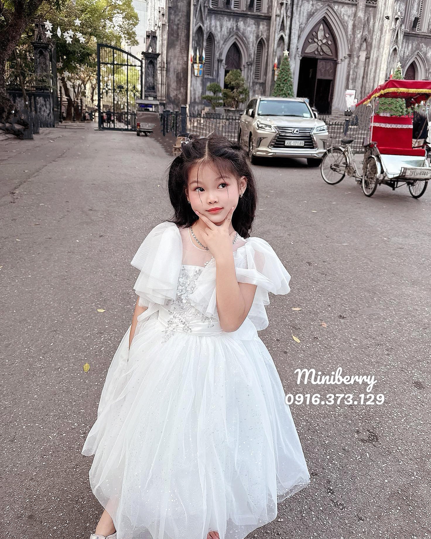 [🆕🇻🇳]  Váy Công Chúa – Miniberry  – Váy công chúa thiết kế chất liệu cao cấp, mềm mại cho bé gái 🧑‍🧒❤️️👶⭐️ Feedback đáng iu của công chúa nhỏ
Các #Màu : Trắng, Hồng, Kem..
Đủ #Size : 8~40kg (Size to đặt may 1 ngày có váy ạ)—————————
CAM KẾT ẢNH THẬT DO SHOP TỰ , shares-0✔️ , likes-5❤️️ , date-2024-01-06 23:48:24🇻🇳🇻🇳🇻🇳📰🆕