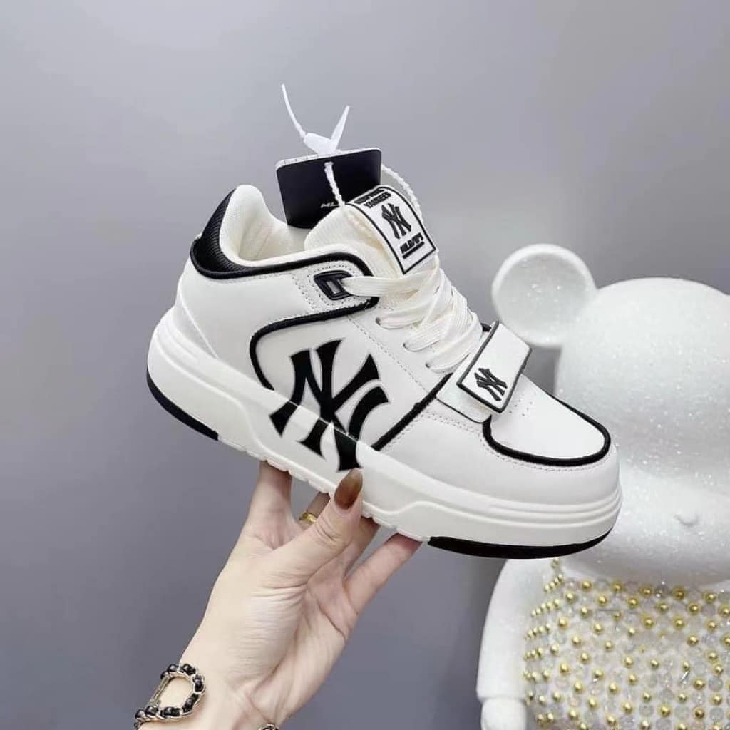 về thêm đủ size 36-40 giá #385k
Nhanh lẹ nhá các chế