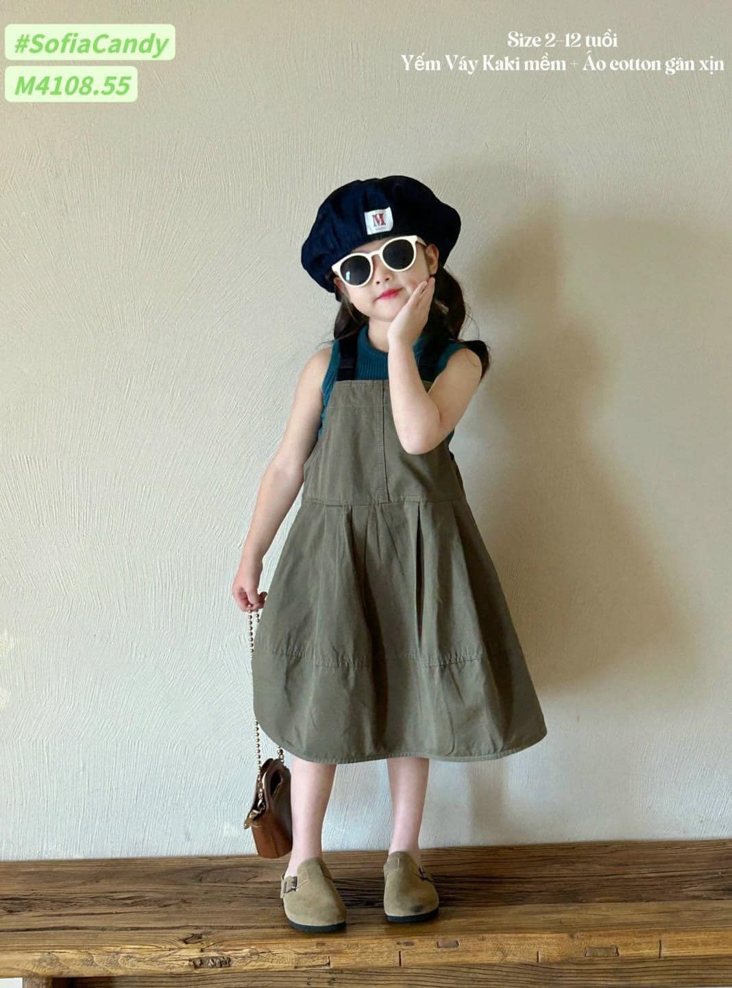 [🆕🇻🇳]  Tiệm cô Kul by Dinh Thuong luôn mang tới những sản phẩm chất lượng, đẹp mắt, theo trend 🧑‍🧒❤️️👶⭐️ Đổi style với set này nha các mom. Áo ba lỗ thun gân loại đẹp nhất. Váy yếm kaki loaii mềm xịn sò. Màu cực tây đảm bảo ko đụng hàng tí nào. Set này em có í , shares-0✔️ , likes-2❤️️ , date-2024-05-05 20:08:02🇻🇳🇻🇳🇻🇳📰🆕