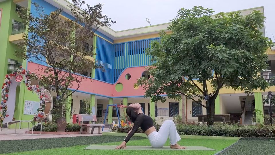 [🆕🇻🇳] NGHIỆN YOGA – Nhóm của Học Viện Quốc Tế Yoga Luna Thái 🧘 Top1Yoga 🤸🏻‍♀️ “THAM DỰ THI YOGA FLOW TẠI LỄ HỘI YOGA  ÂM NHẠC VÀ ÁNH SÁNG
 Họ và tên : Nguyễn Thị Duyên 
 Sn:1984
 Tiêu đề bài Flow : Bóng phù hoa
 Thông tin đăng ký Yog , shares-0✔️ , likes-12❤️️ , date-2024-05-27 19:46:35🇻🇳🇻🇳🇻🇳📰🆕