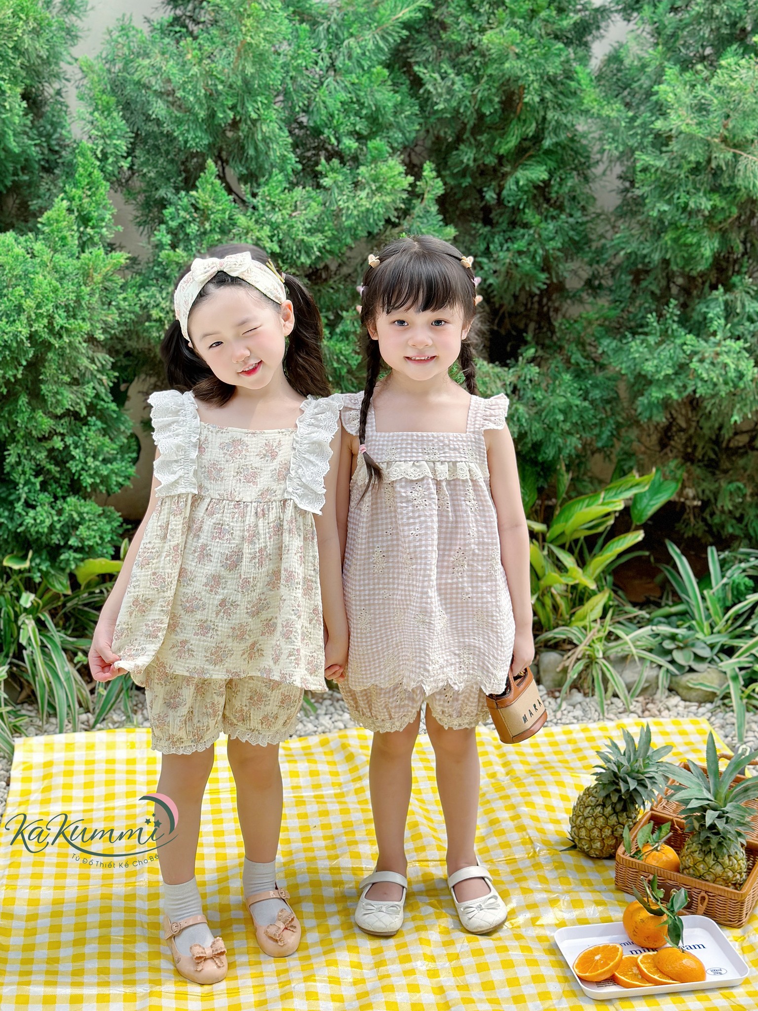 [🆕🇻🇳] KAKUMMI là thương hiệu VN hàng đầu thiết kế & sản xuất áo thời trang cho bé 😎❤️️⭐️  Hè là phải đi chơi, đã đi chơi là phải có ảnh xinh mẹ nhé !Rinh ngay bộ đôi dễ thương, thoải mái, dễ dàng vận động cho bé trong những ngày hè tươi mát.  , shares-0✔️ , likes-2❤️️ , date-2024-05-20 01:00:51🇻🇳🇻🇳🇻🇳📰🆕