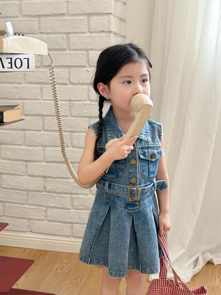 [🆕🇻🇳] Xưởng May Hồng Anh Kids – chuyên sỉ lẻ hàng thời trang trẻ em tuyển sỉ toàn quốc 🧑‍🧒❤️️👶⭐️ Váy jean xinh cho bé
Size 10-35kg
Tuyển sỉ toàn quốc
, shares-0✔️ , likes-7❤️️ , date-2024-05-07 17:09:20🇻🇳🇻🇳🇻🇳📰🆕