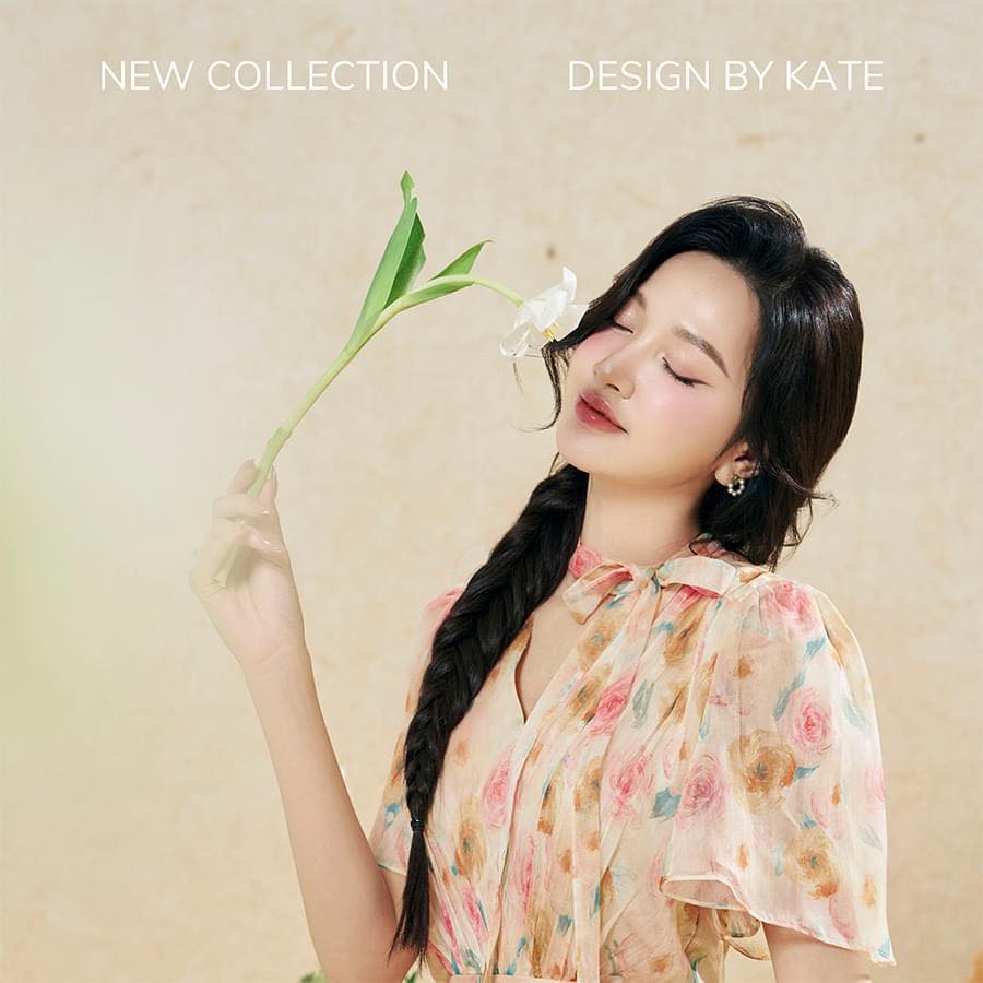 [🆕🇻🇳] Kate By Linh Nguyen – Kim Mã 😎❤️️⭐️ 𝐁𝐒𝐓 “𝐌𝐚𝐢𝐬𝐨𝐧 𝐃𝐞 𝐑𝐨𝐬𝐞” 𝐔𝐩𝐝𝐚𝐭𝐢𝐧𝐠….
Mang đậm nét trẻ trung với tinh thần tự do và hiện đại, các thiết kế mới ra mắt sở hữu sắc màu dịu ngọt và hoạ tiết hoa  , shares-0✔️ , likes-4❤️️ , date-2024-05-07 16:34:25🇻🇳🇻🇳🇻🇳📰🆕