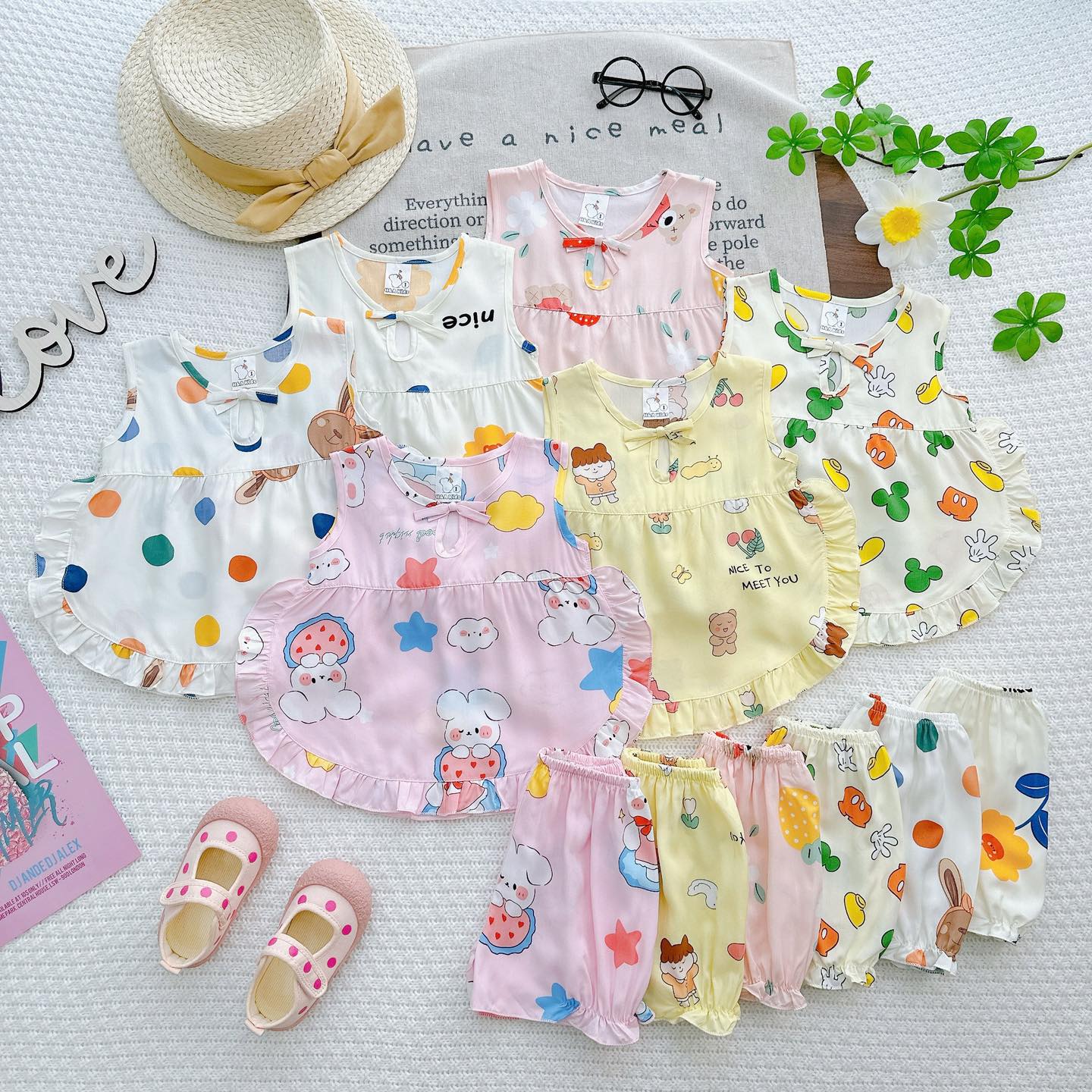 [🆕🇻🇳]  Nami Kids – Ở đây có đồ em bé dễ thương lắm nè 🧑‍🧒❤️️👶⭐️ Tầm này là em đổi hết đồ bộ nhà sang vải lanh rồi ạ, mặc mát khỏi chê luôn
Bộ lanh vạt bèo bảng màu mới nhẹ nhàng, mát mẻ, vẫn #59k/b, size 6 – 13kg
, shares-0✔️ , likes-9❤️️ , date-2024-05-12 18:44:51🇻🇳🇻🇳🇻🇳📰🆕