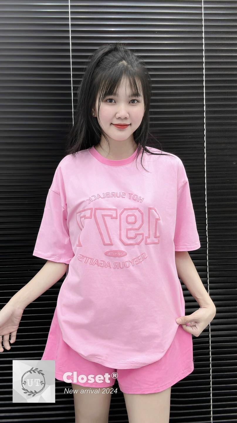 [🆕🇻🇳]  Couturière – home sewing 😎❤️️⭐️ 3 tiếng đăng e bay ngay 150 bộ. Tốc độ quá kinh khủng. E úp lại bài để các mẹ tiện theo dõi nha .  Vì số lượng mỗi mẫu ít nên em ko giữ hàng, chỉ chốt cho  , shares-2✔️ , likes-27❤️️ , date-2024-06-07 16:13:01🇻🇳🇻🇳🇻🇳📰🆕